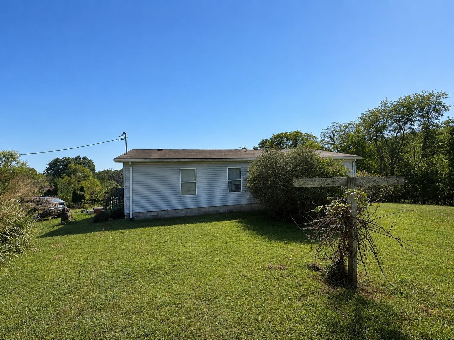 5703 Blue Springs Road Hiwassee VA 24347