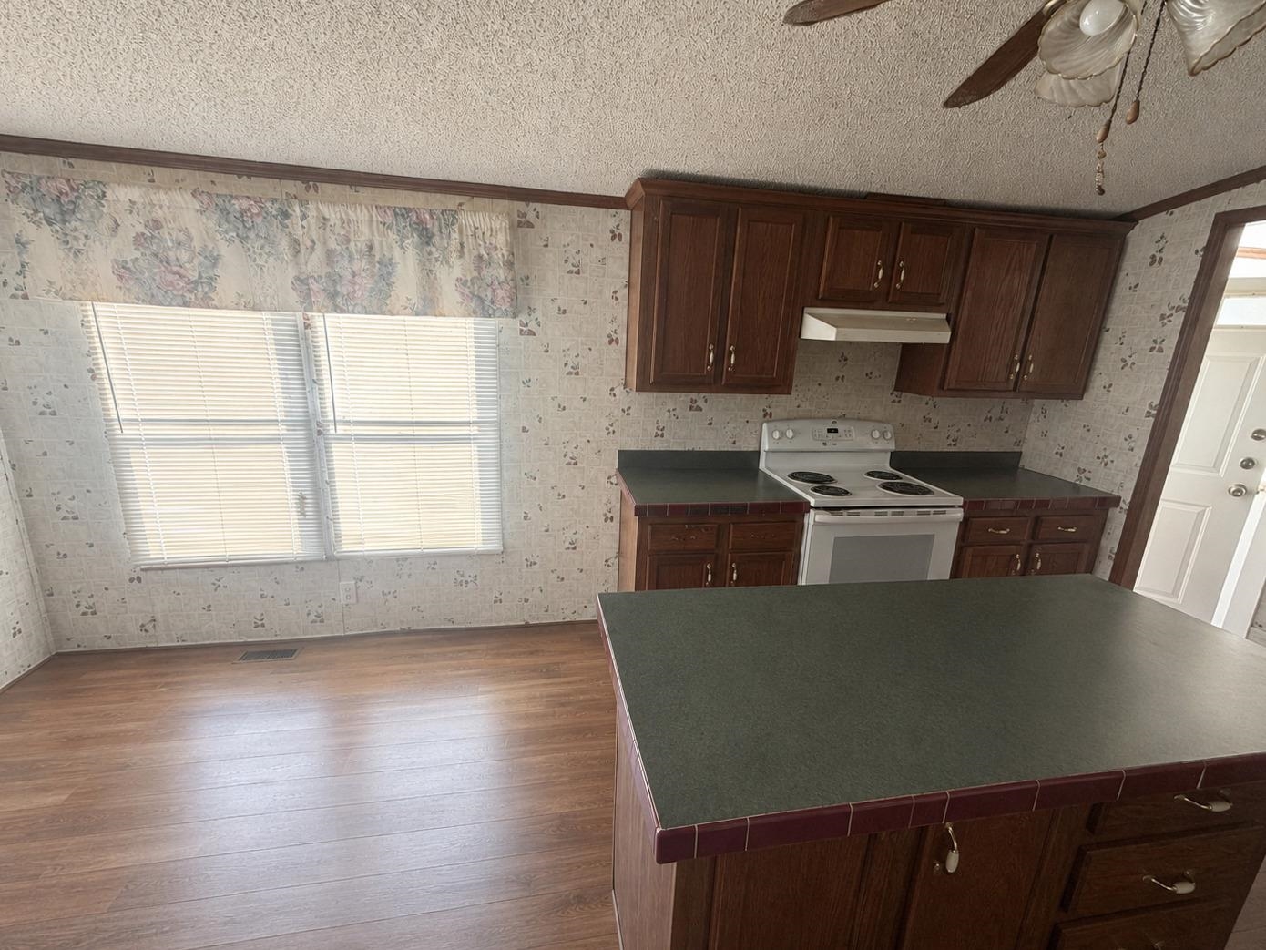 5703 Blue Springs Road Hiwassee VA 24347