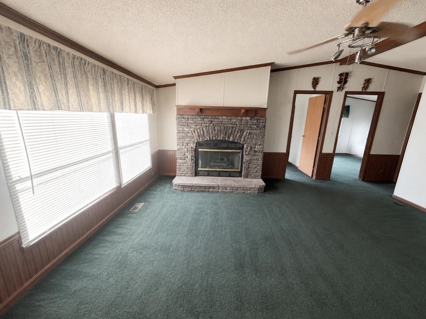 5703 Blue Springs Road Hiwassee VA 24347