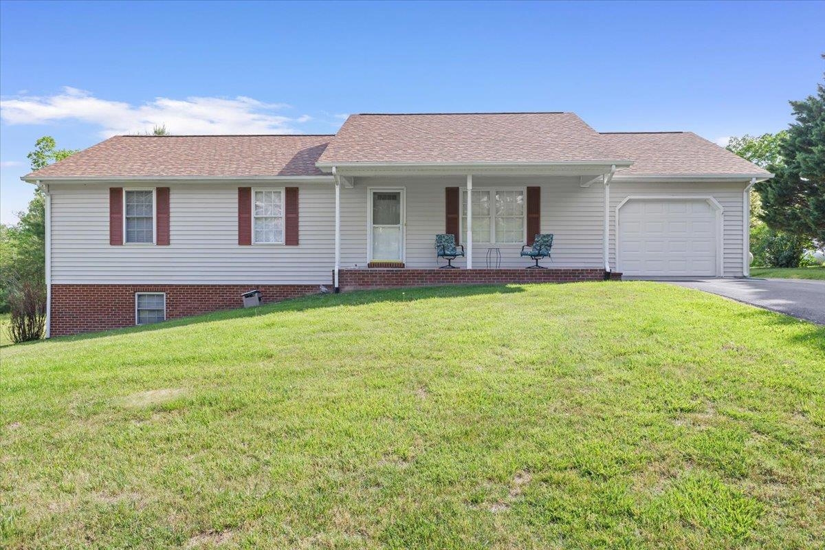 4110 Flatwoods Road Elliston VA 24087