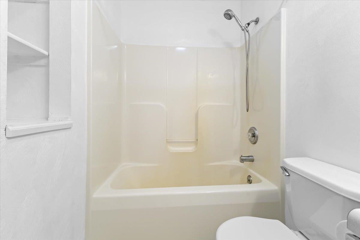 4110 Flatwoods Road Elliston VA 24087