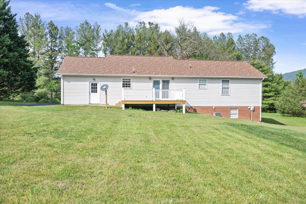 4110 Flatwoods Road Elliston VA 24087