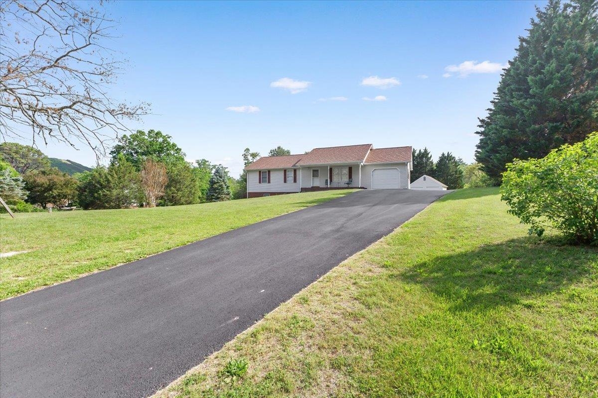 4110 Flatwoods Road Elliston VA 24087