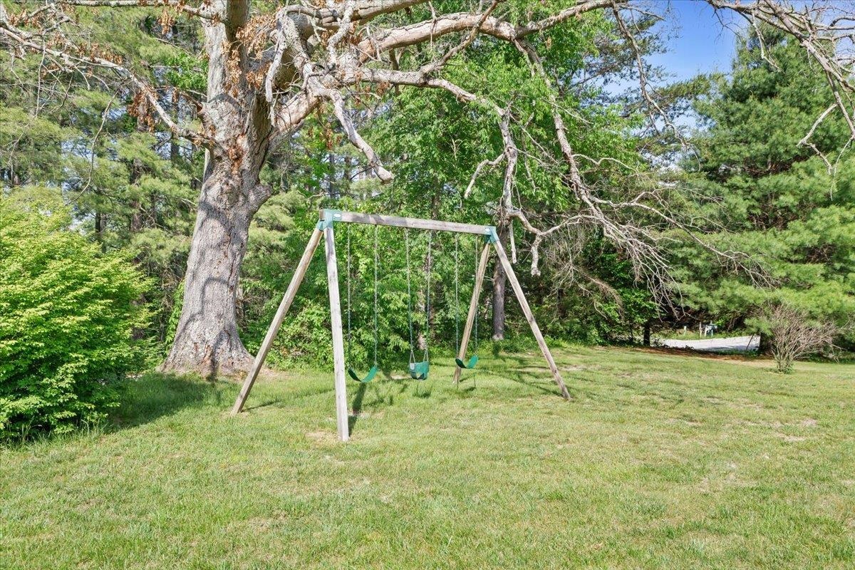 4110 Flatwoods Road Elliston VA 24087