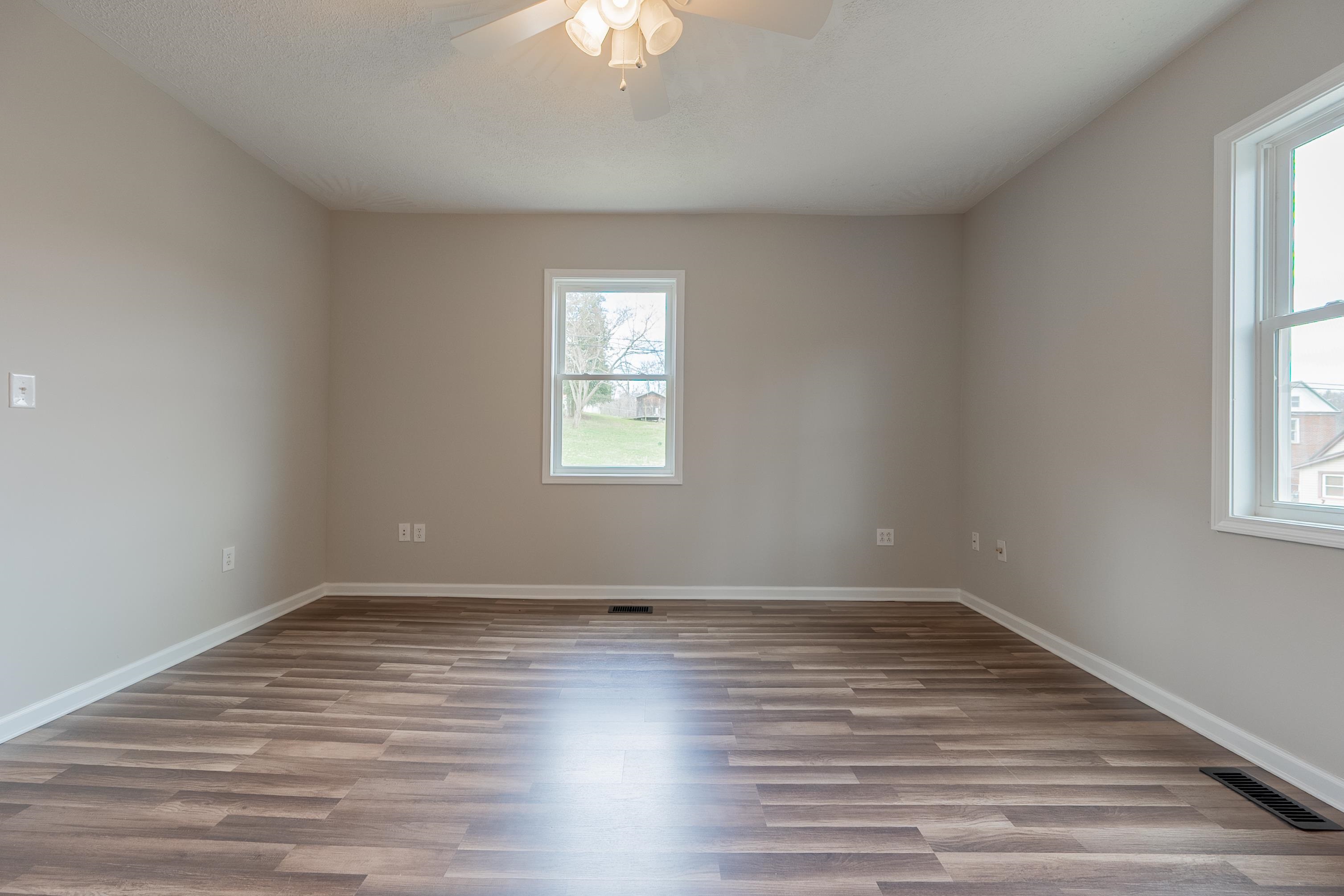 129 Cliff Street Pulaski VA 24301