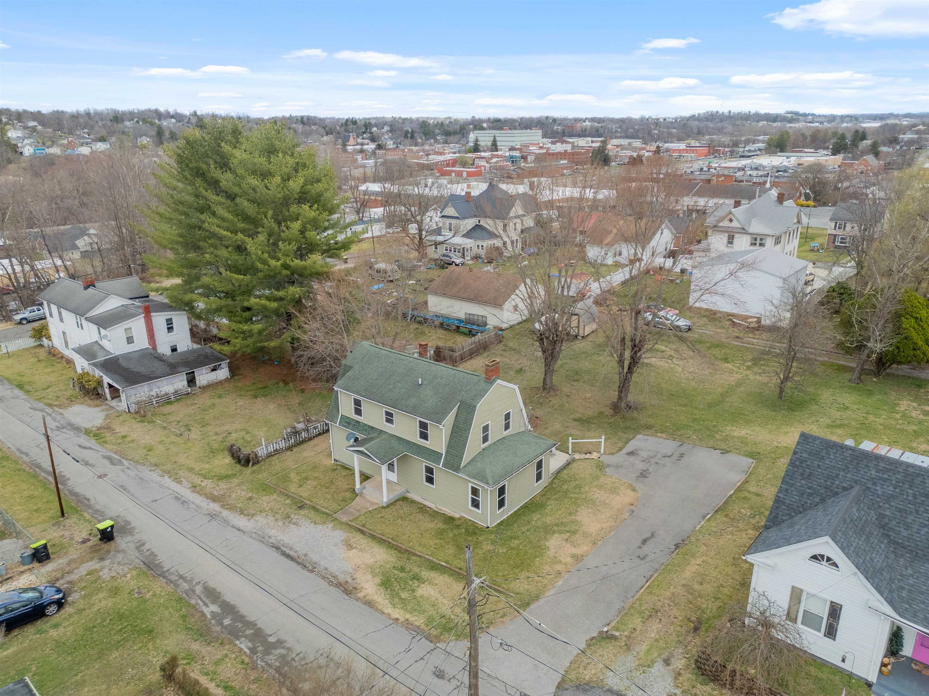 129 Cliff Street Pulaski VA 24301