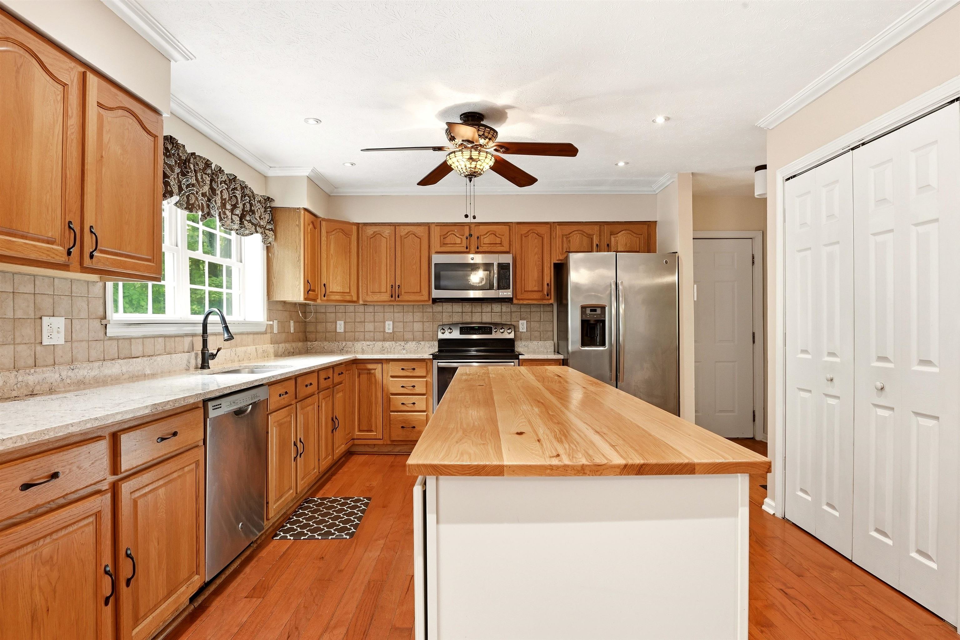 192 Crestview Drive SE Floyd VA 24091