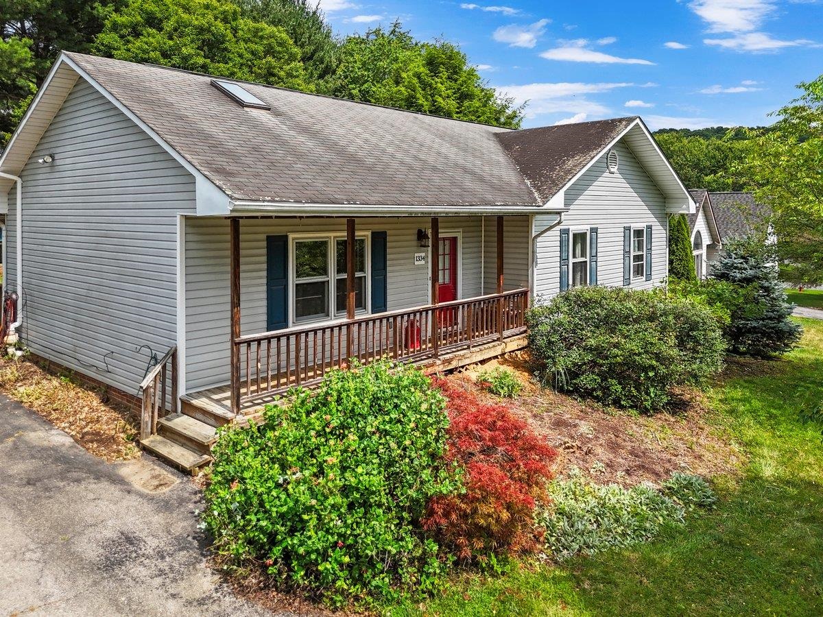 1334 Sandy Circle Blacksburg VA 24060