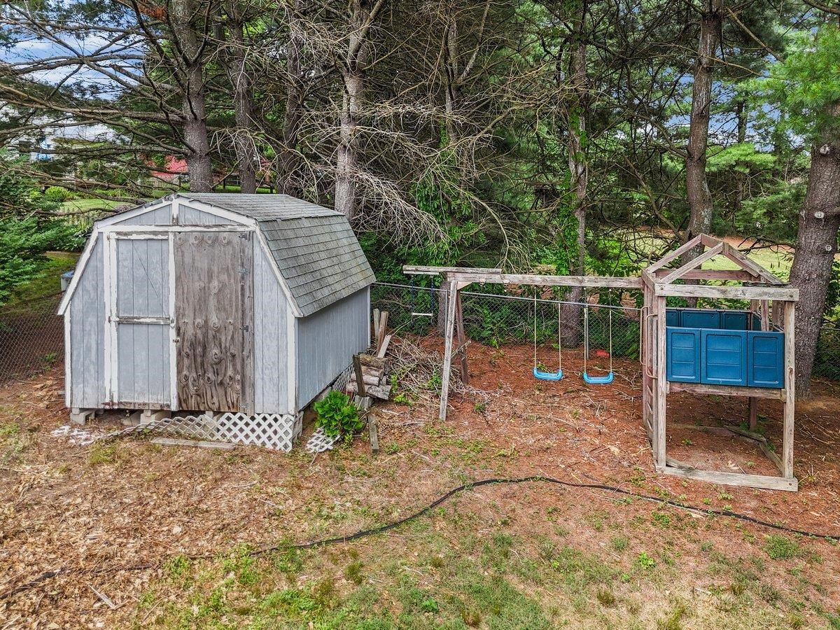 1334 Sandy Circle Blacksburg VA 24060