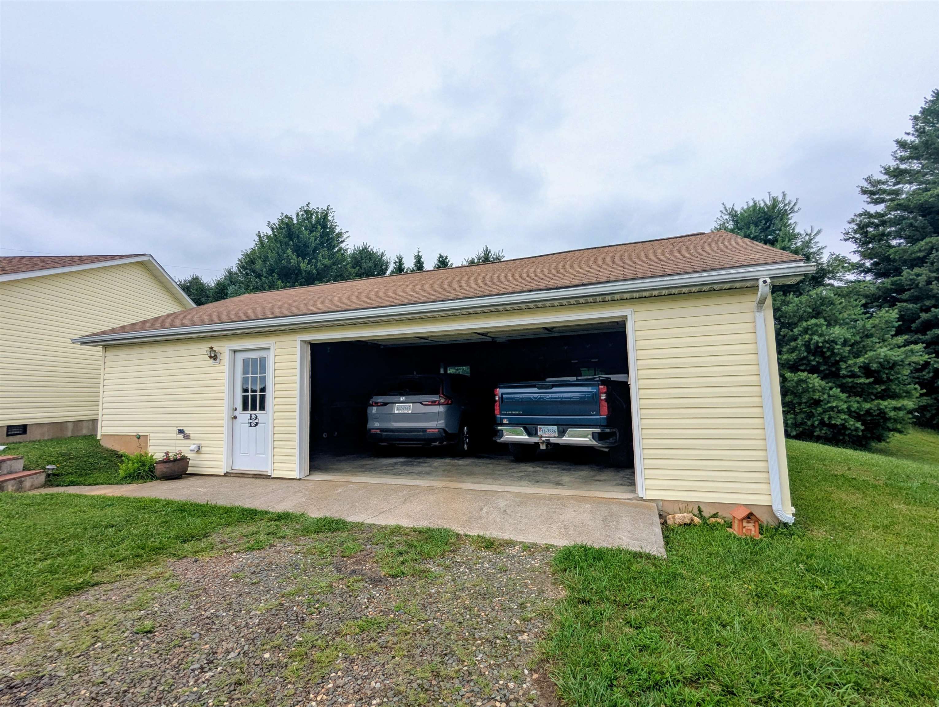213 Smith Farm Road Check VA 24072