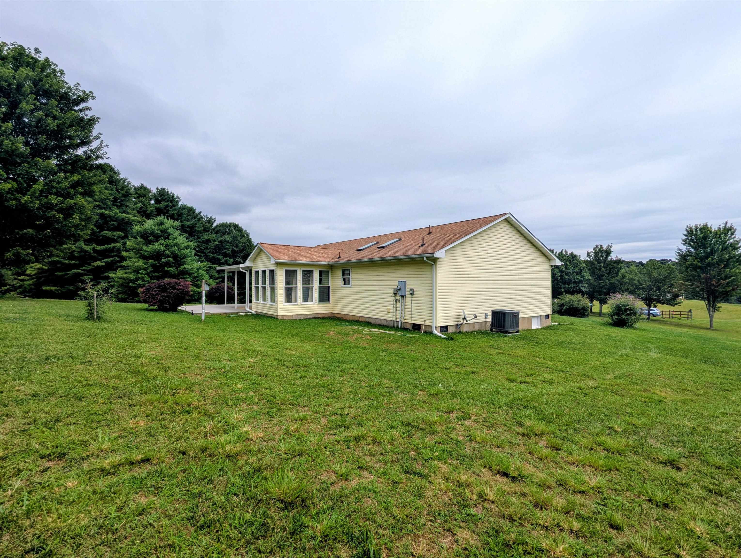 213 Smith Farm Road Check VA 24072