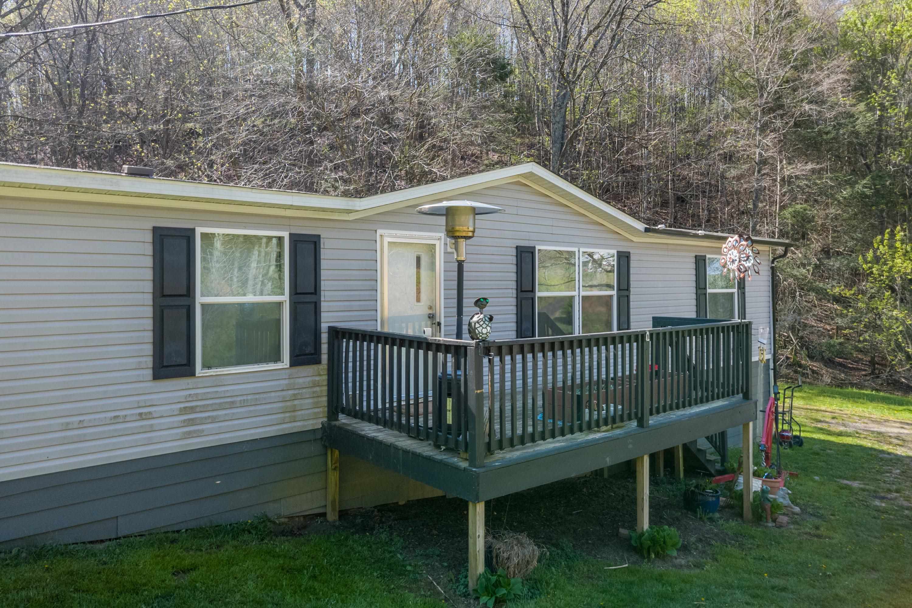 1625 Hollandsworth Road NW Indian Valley VA 24105