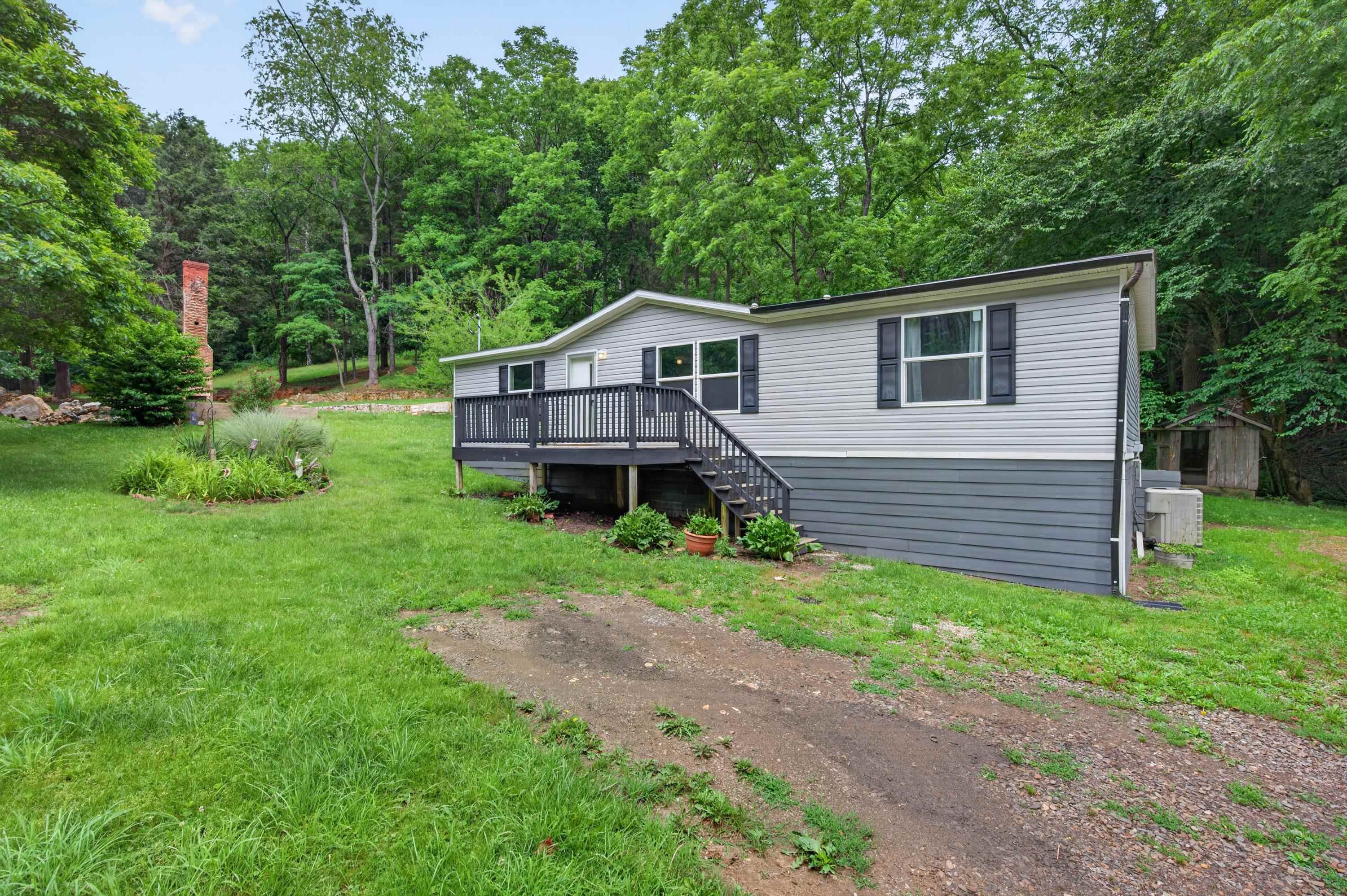 1625 Hollandsworth Road NW Indian Valley VA 24105