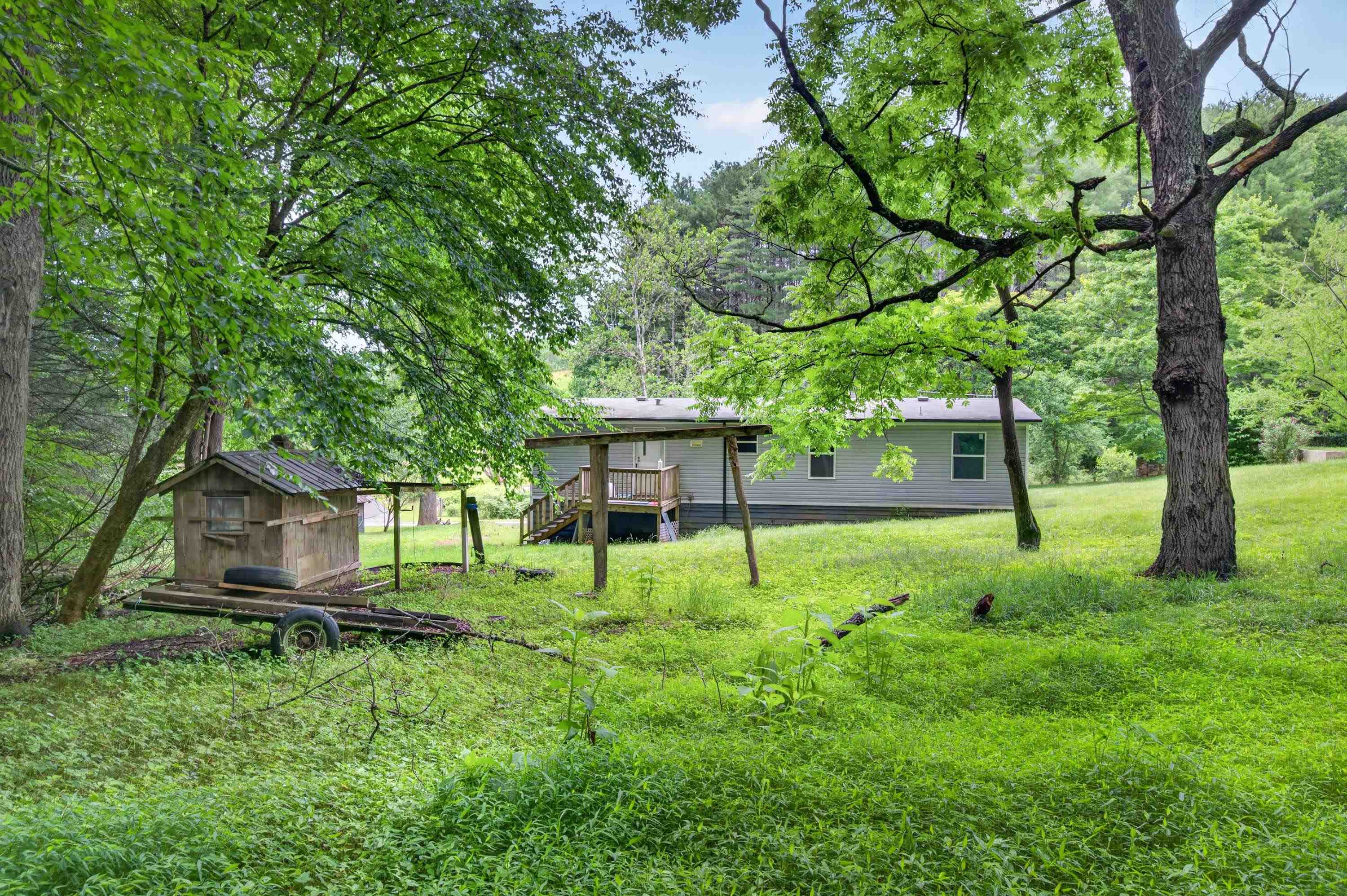 1625 Hollandsworth Road NW Indian Valley VA 24105