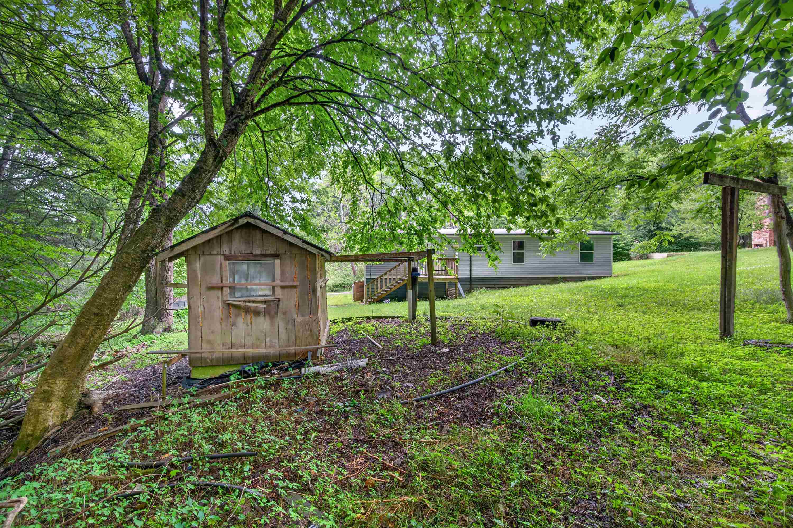 1625 Hollandsworth Road NW Indian Valley VA 24105