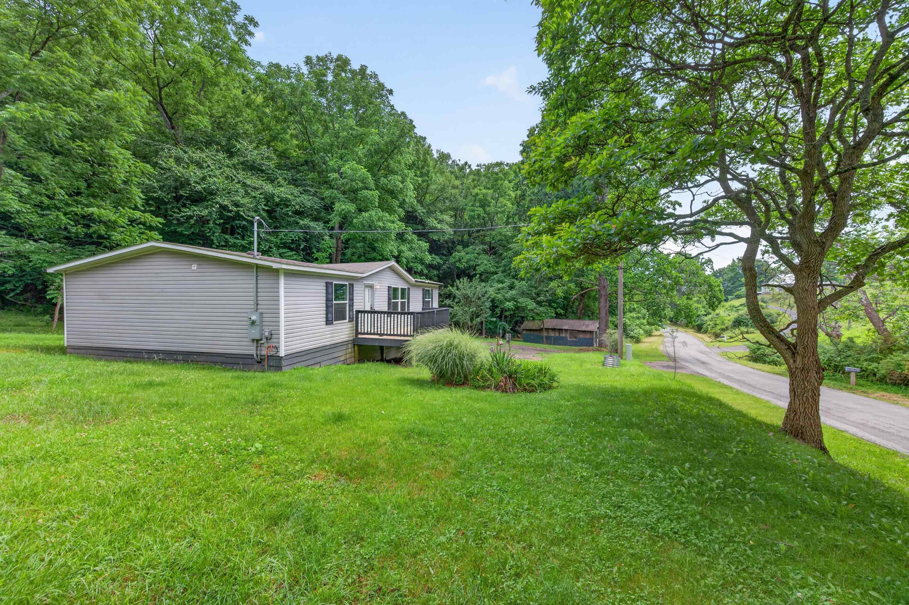 1625 Hollandsworth Road NW Indian Valley VA 24105