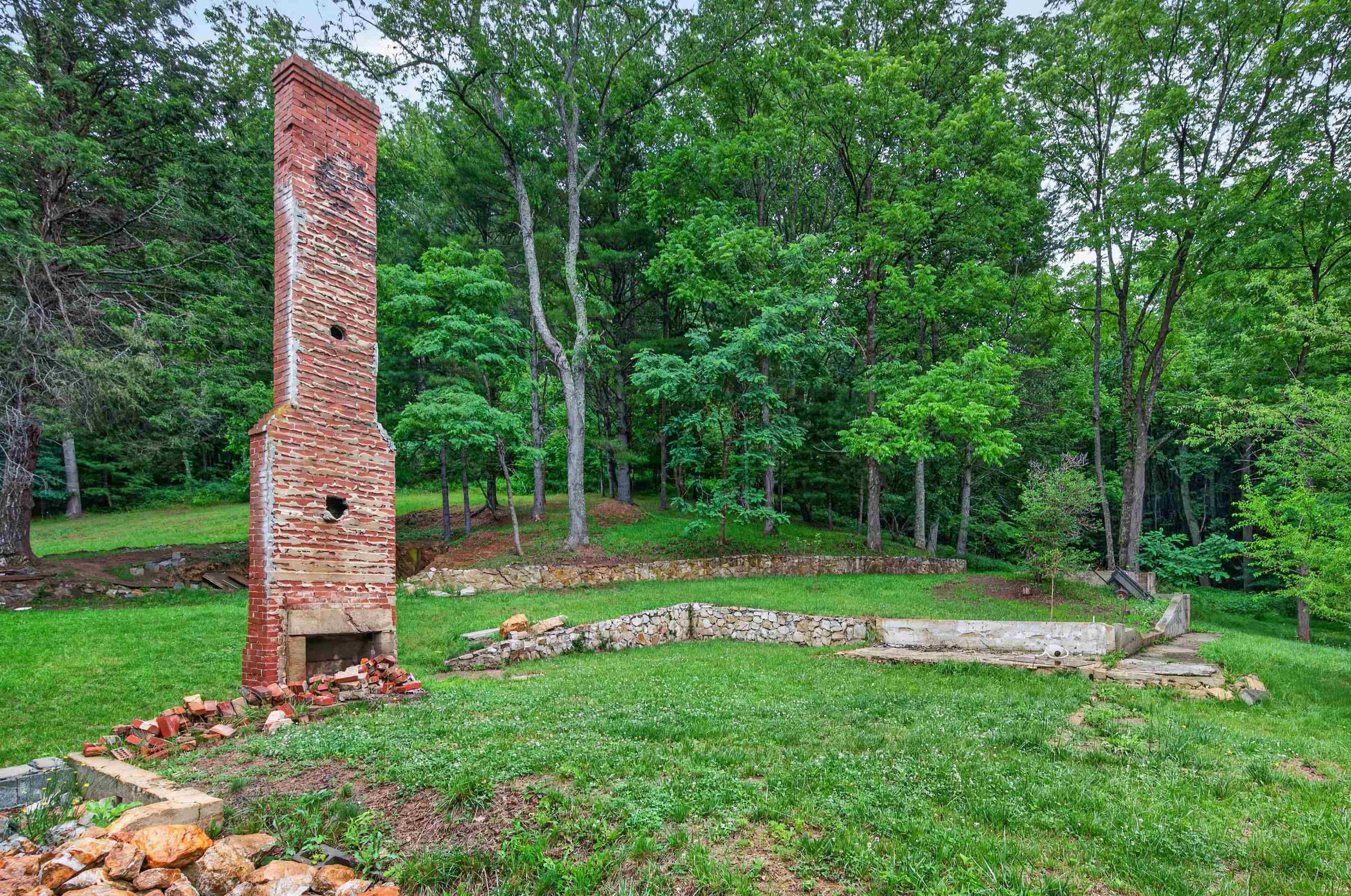 1625 Hollandsworth Road NW Indian Valley VA 24105