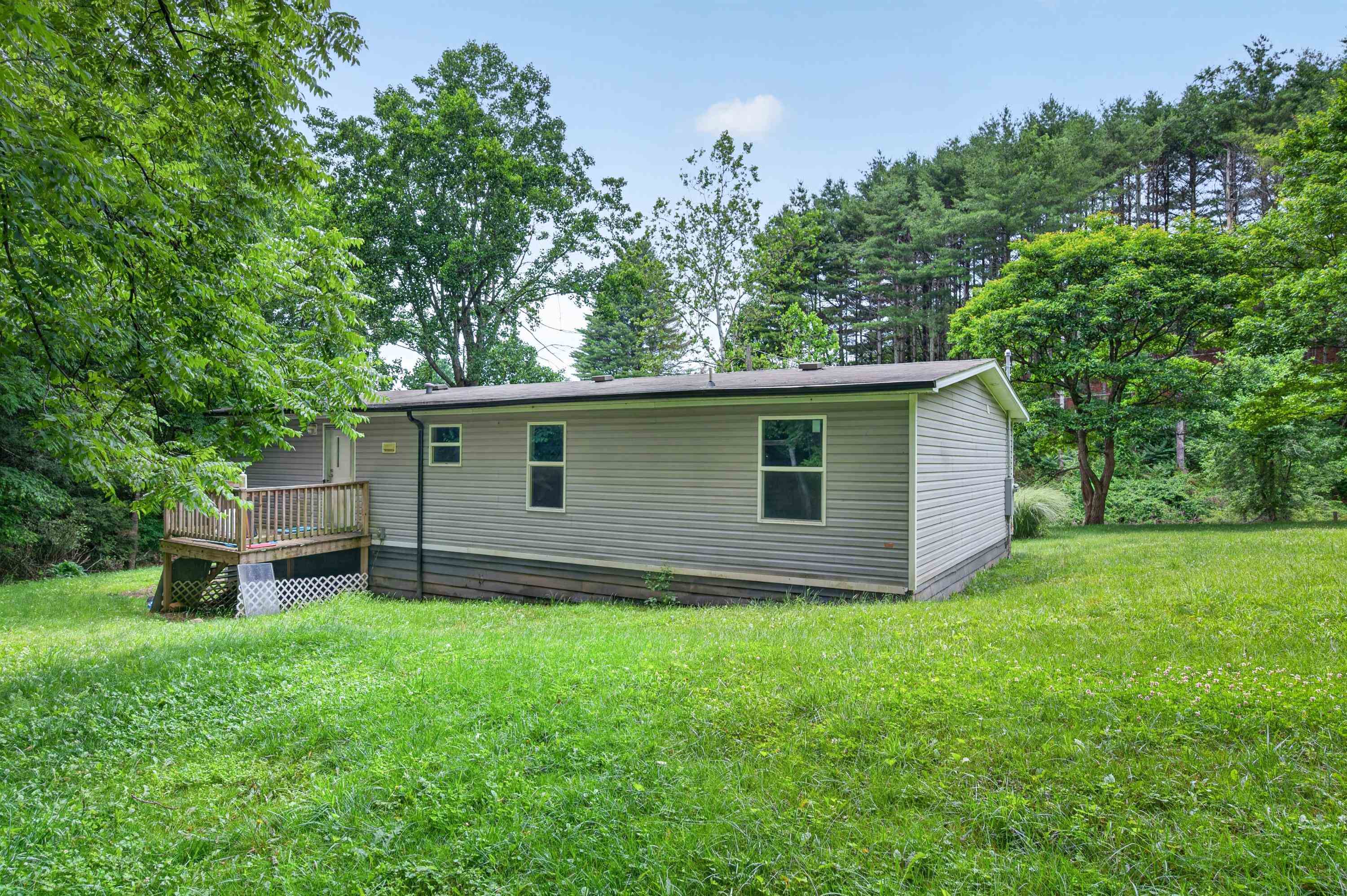 1625 Hollandsworth Road NW Indian Valley VA 24105