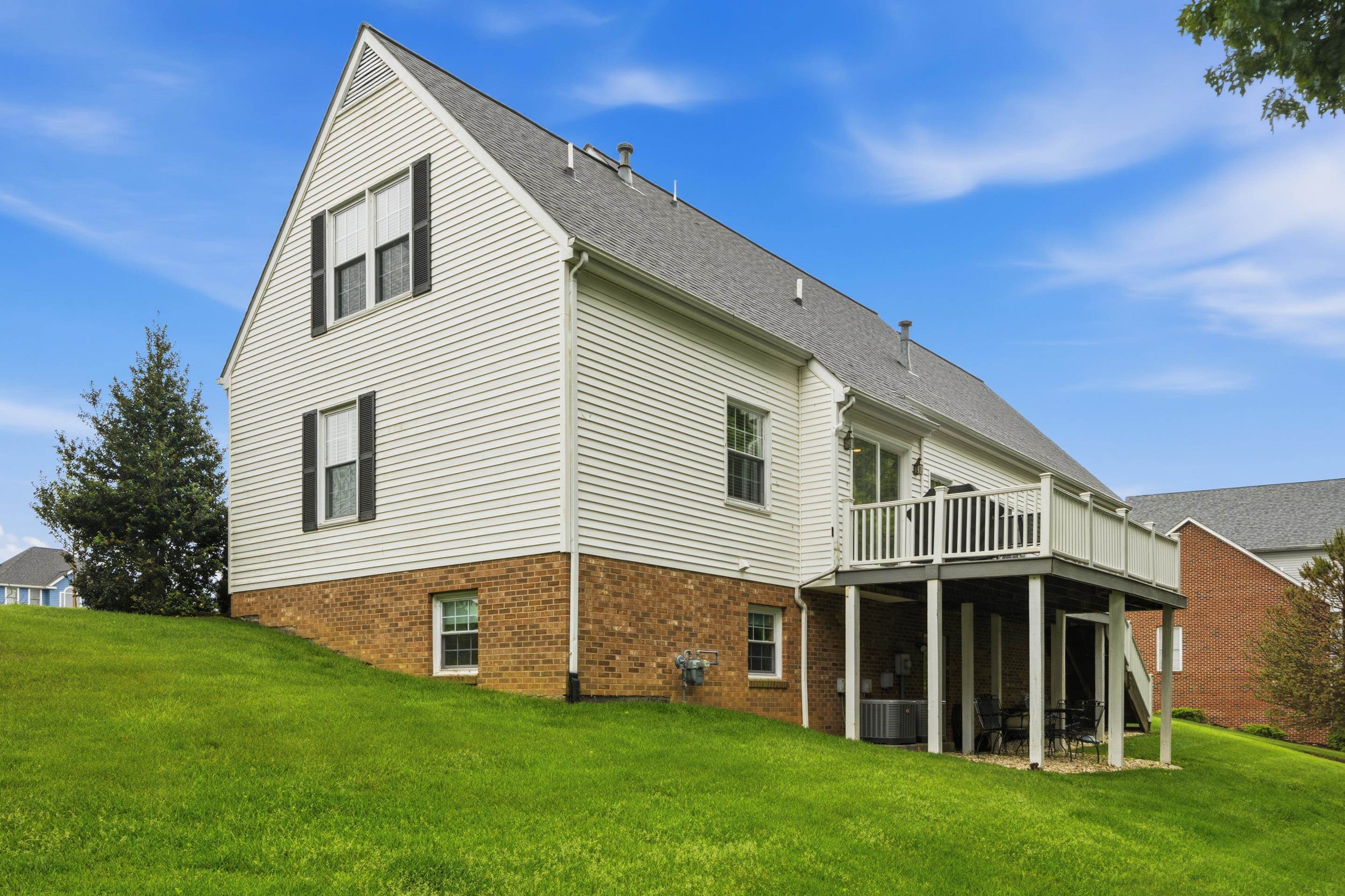 102 Vista Ridge Radford VA 24141