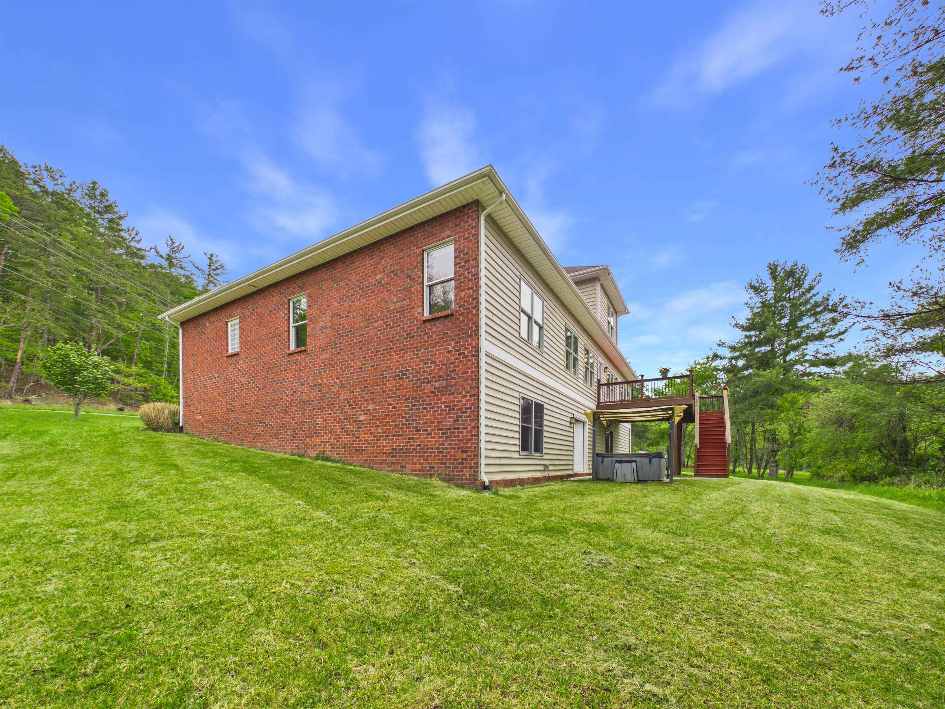 212 Bishop Road Blacksburg VA 24060
