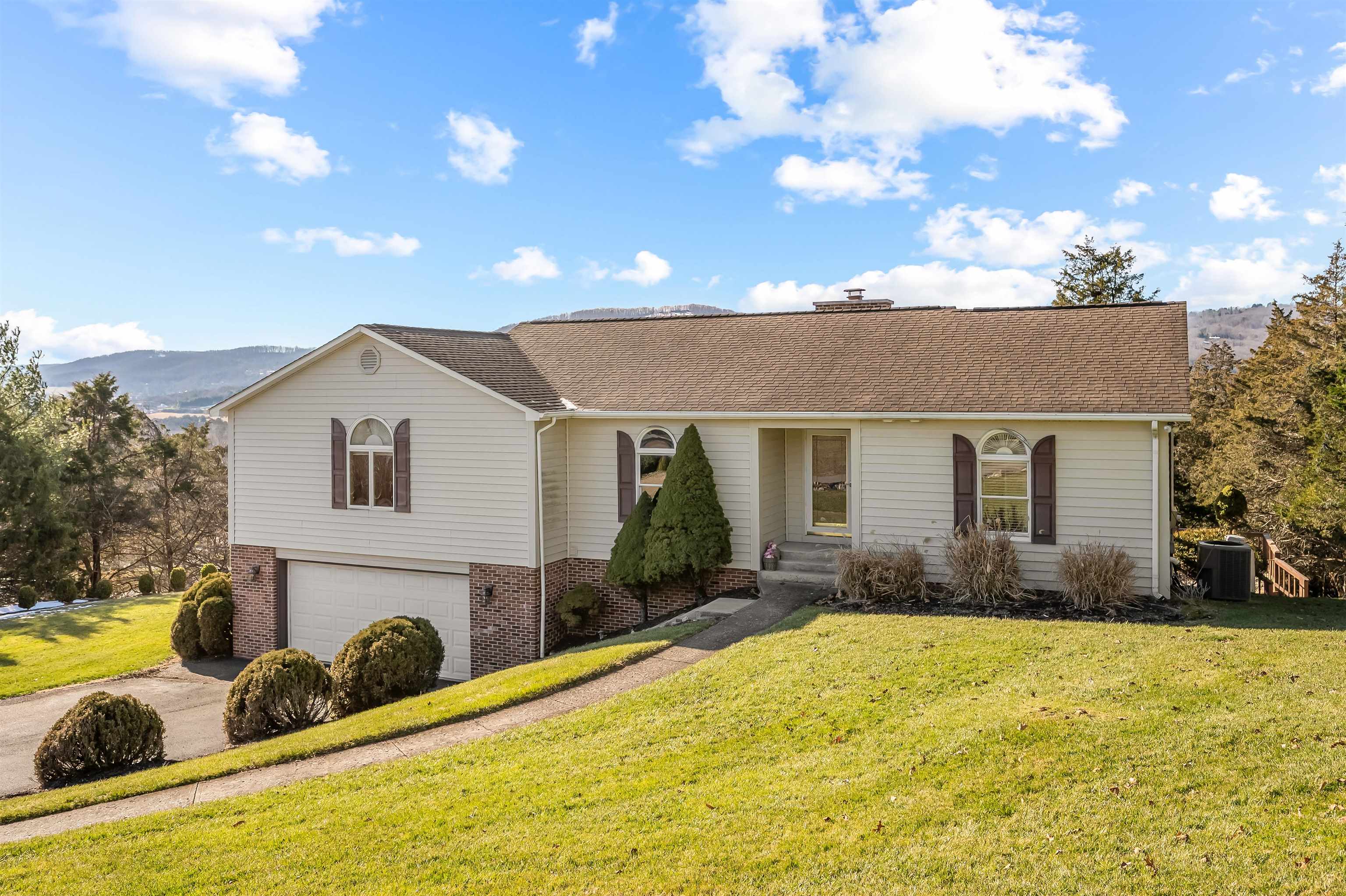 1789 Mountainside Drive Blacksburg VA 24060