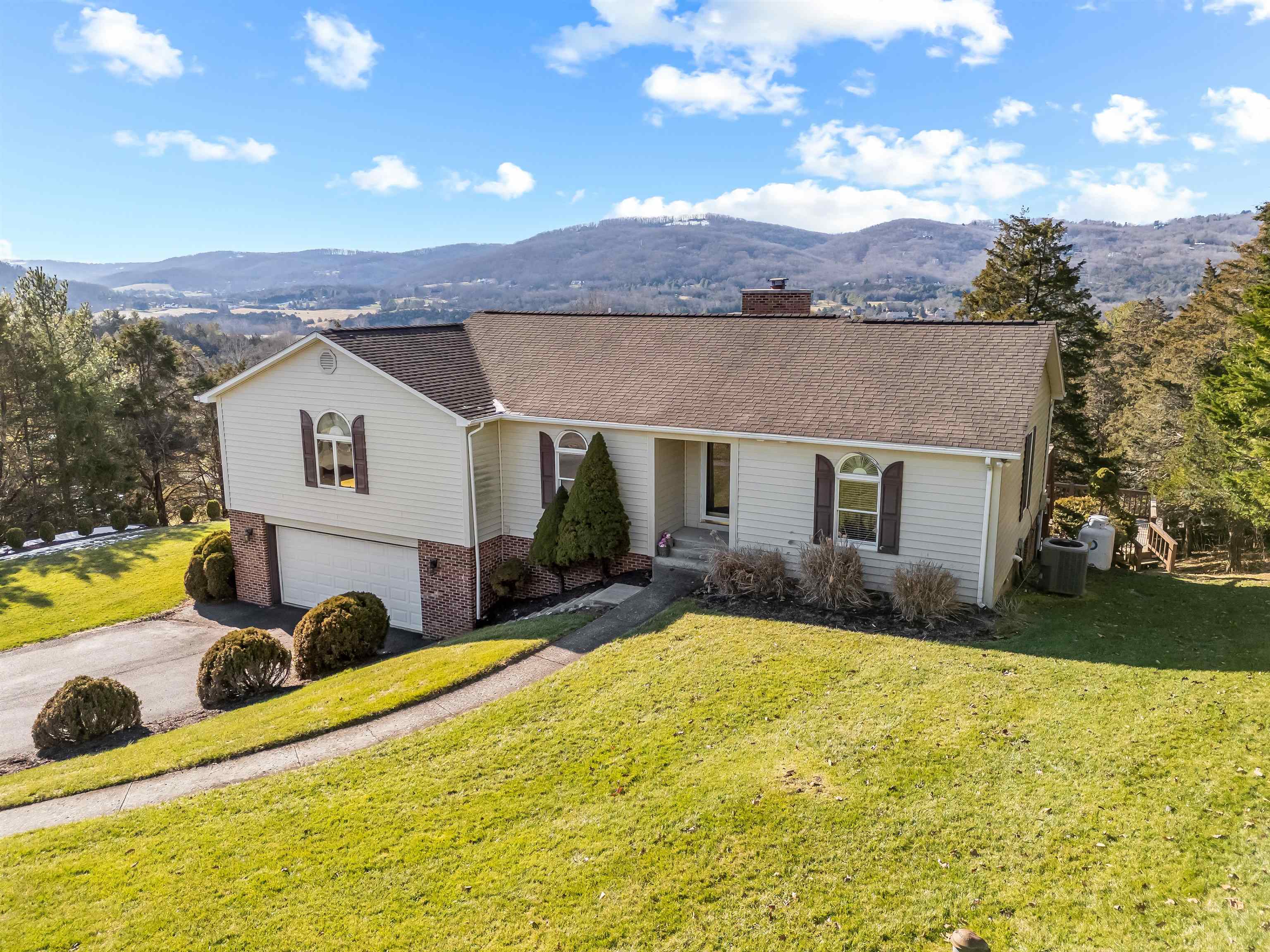 1789 Mountainside Drive Blacksburg VA 24060