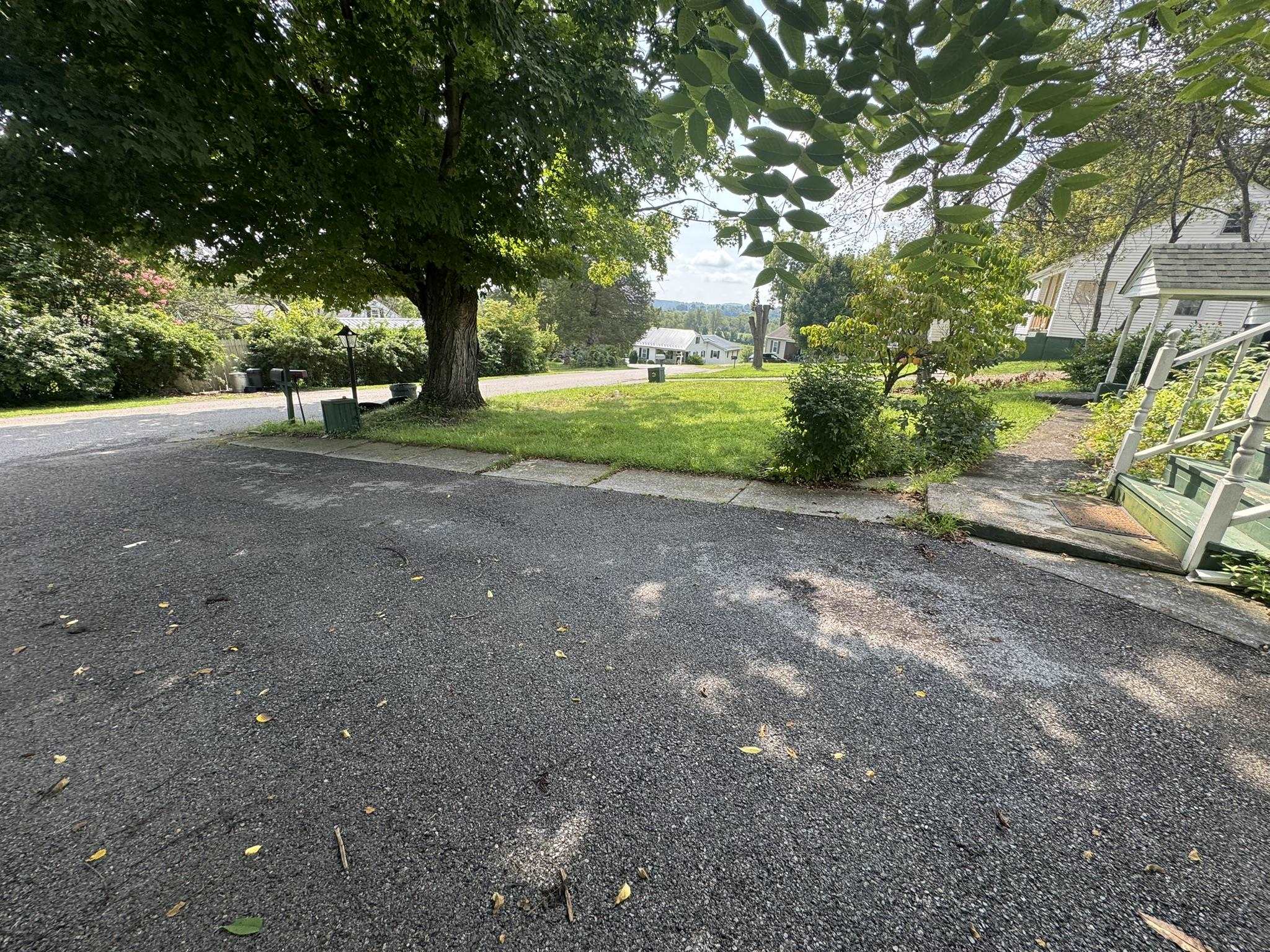 6612 South Drive Fairlawn VA 24141