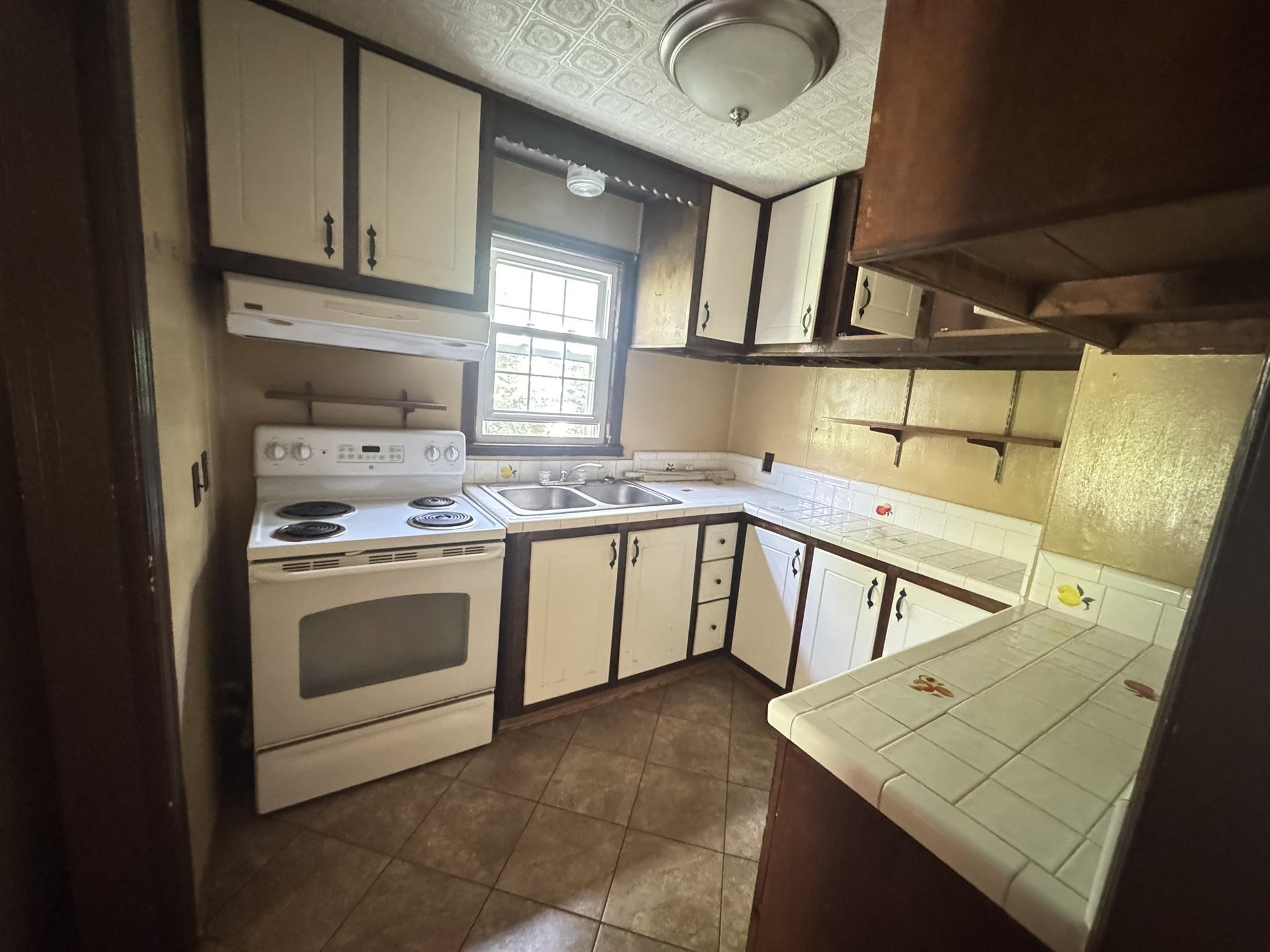 6612 South Drive Fairlawn VA 24141