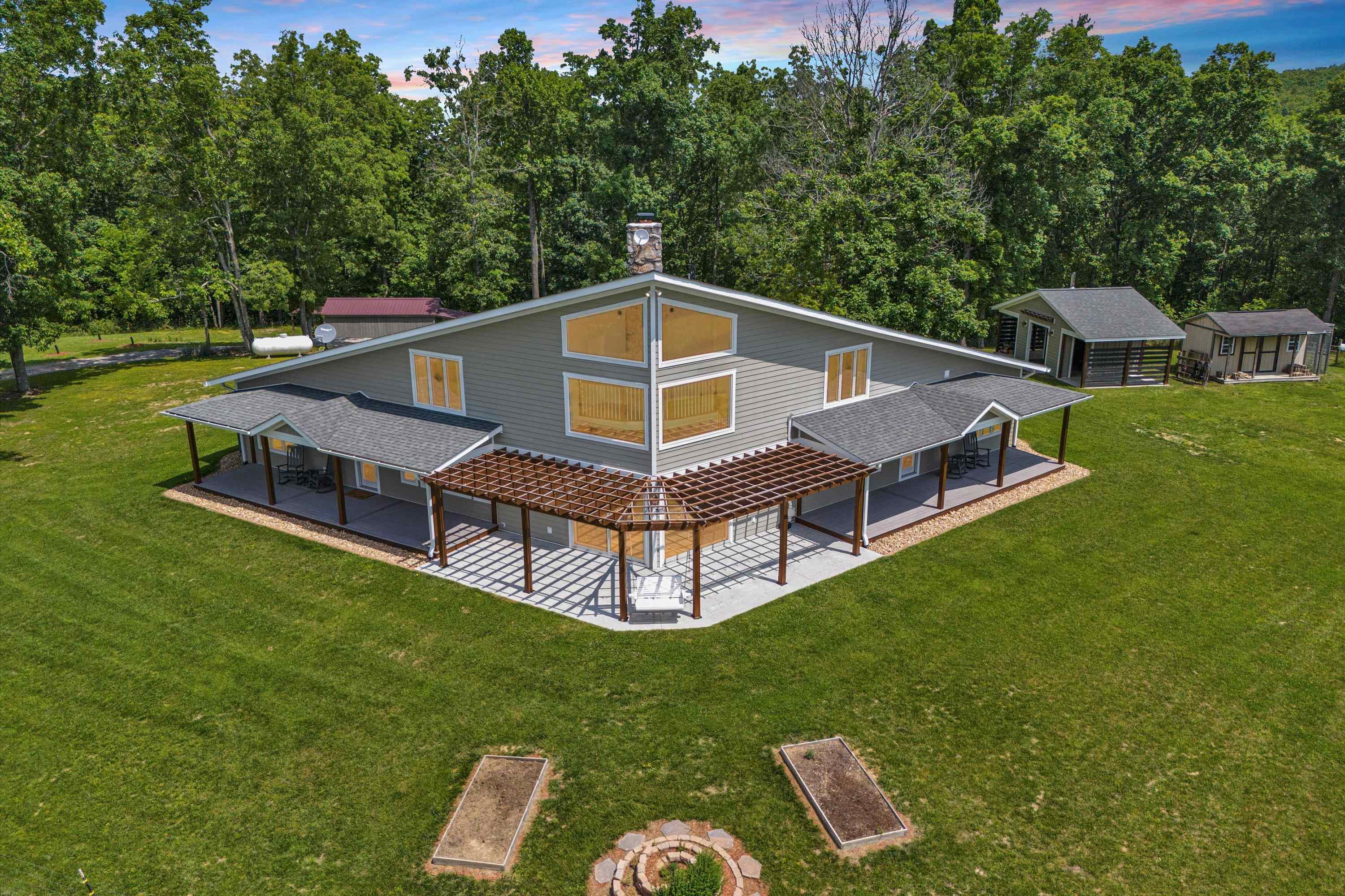 571 Cary Road Pilot VA 24138