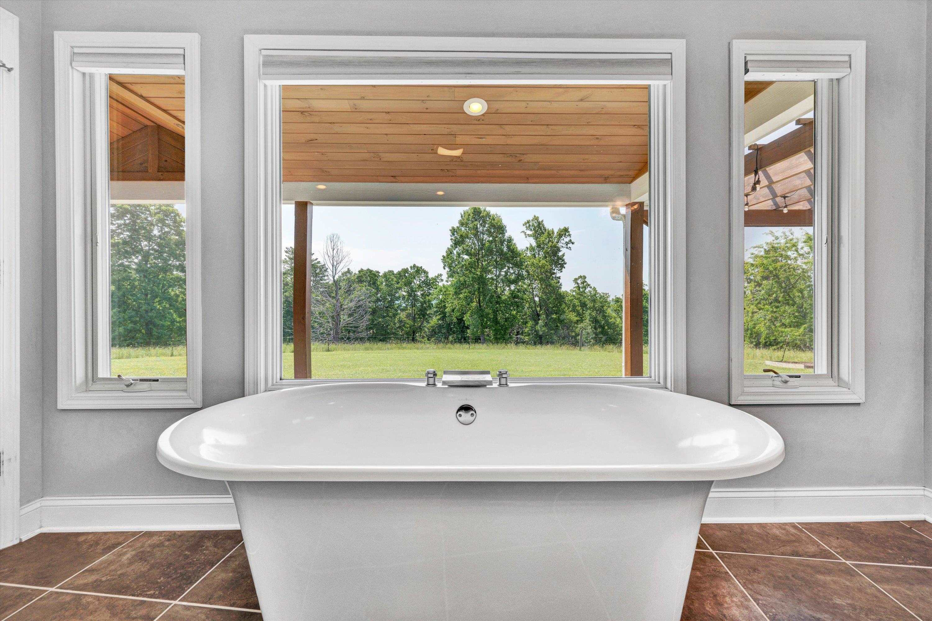 571 Cary Road Pilot VA 24138