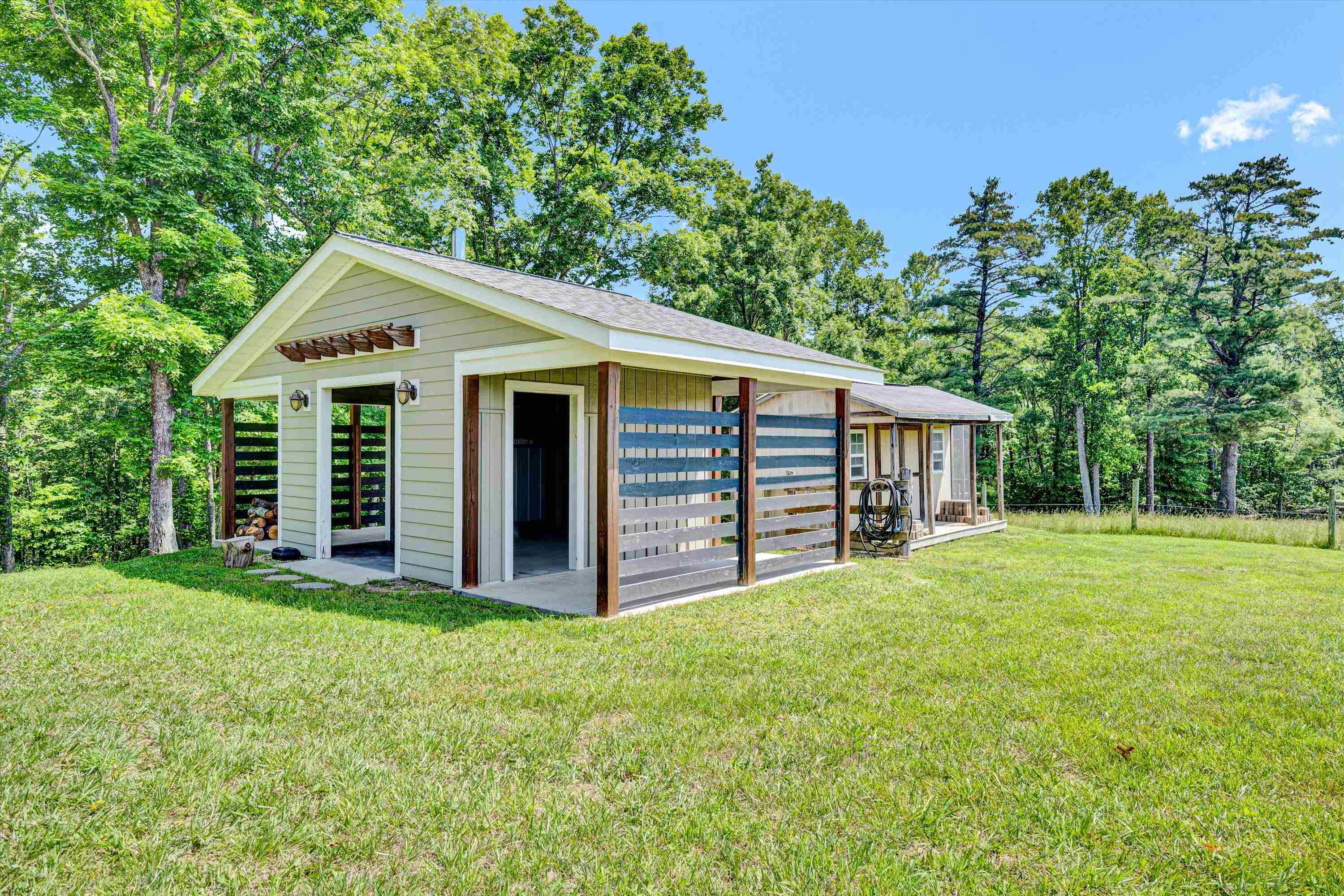 571 Cary Road Pilot VA 24138