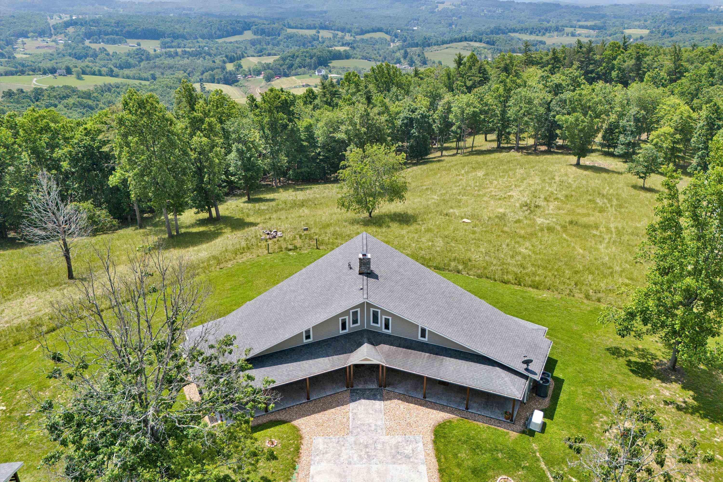 571 Cary Road Pilot VA 24138