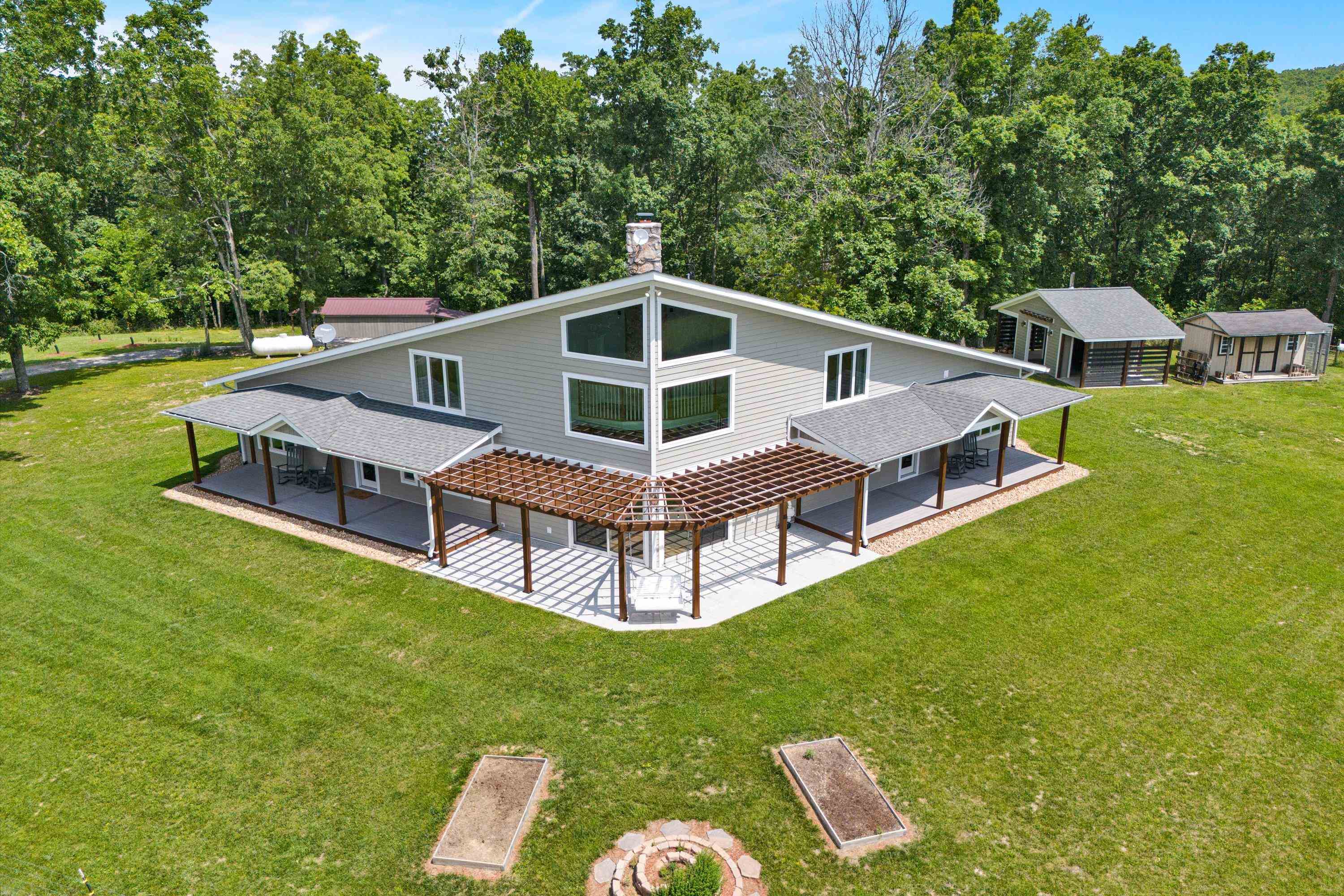 571 Cary Road Pilot VA 24138