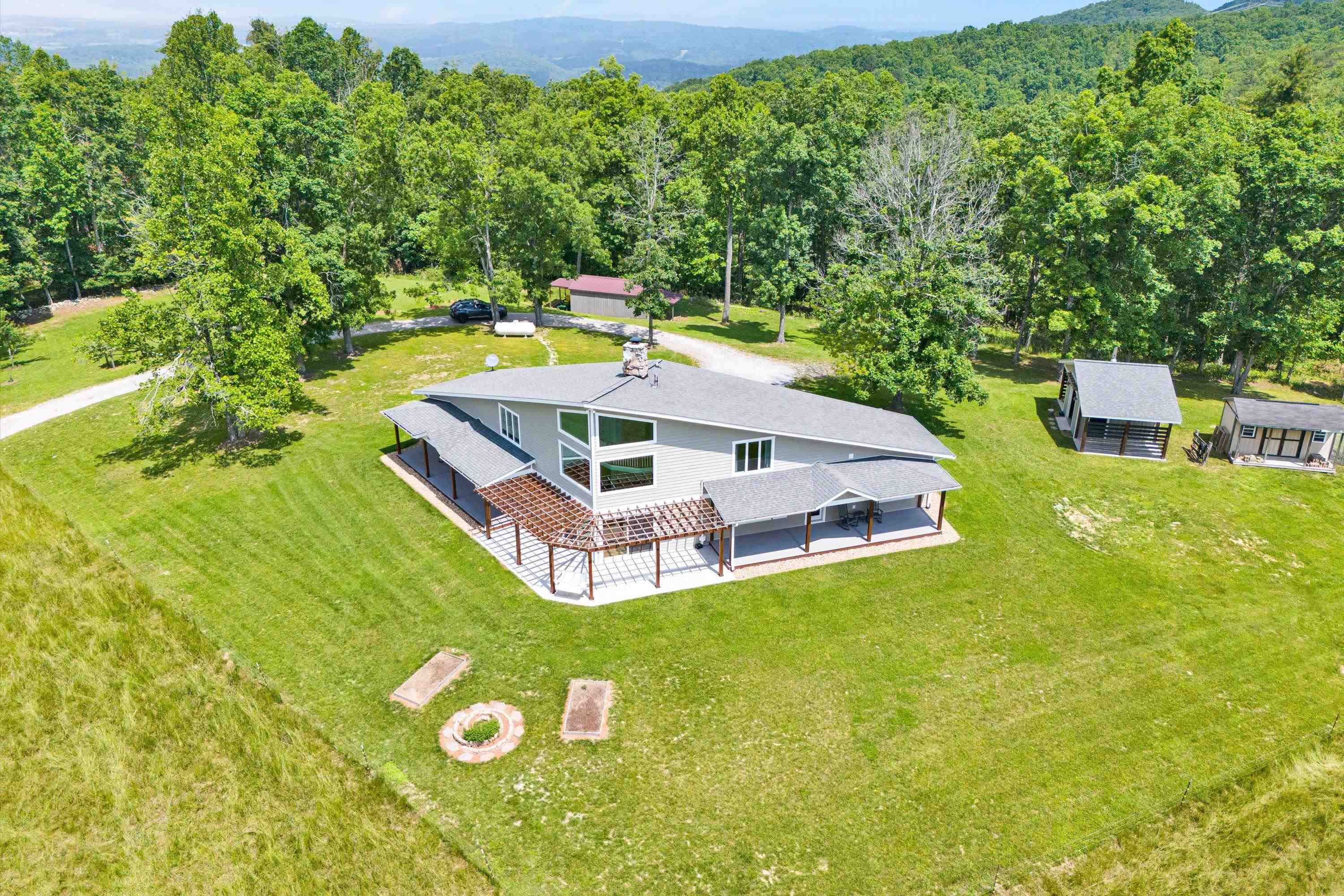 571 Cary Road Pilot VA 24138