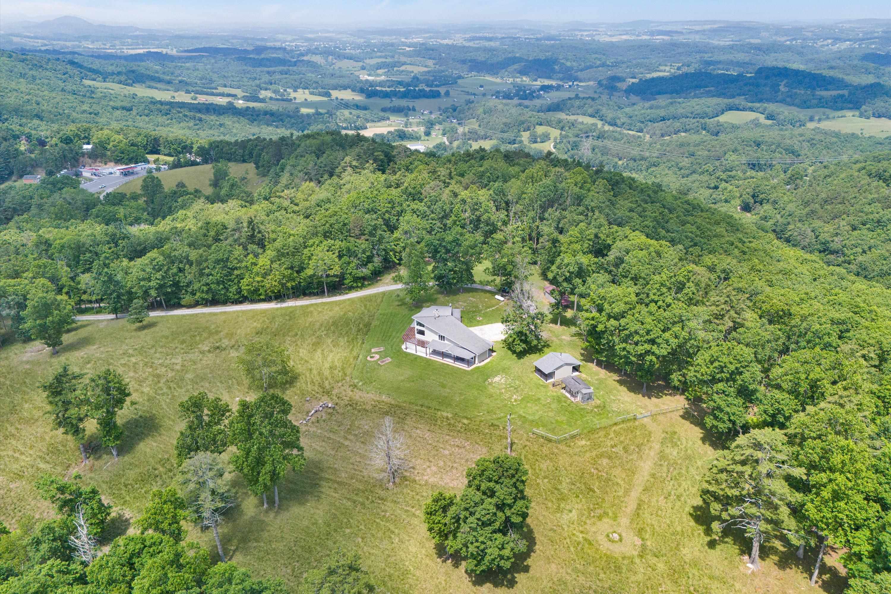 571 Cary Road Pilot VA 24138