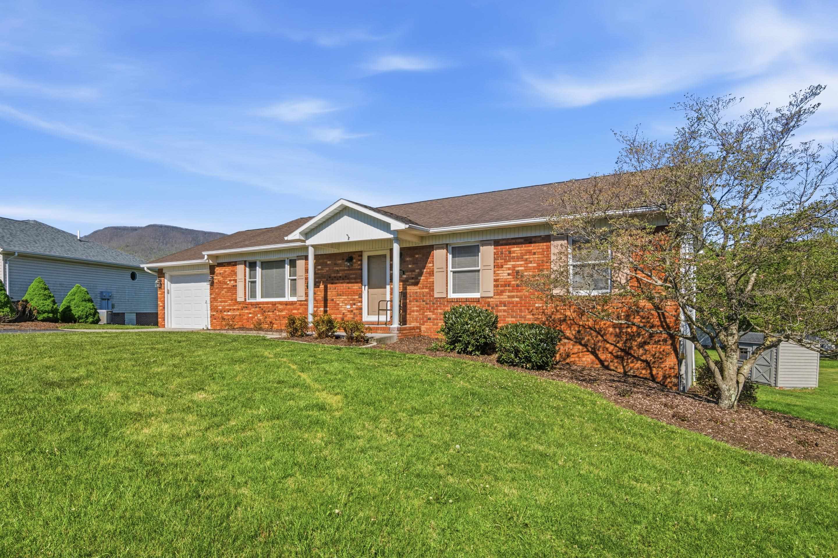 103 Huffman Drive Pearisburg VA 24134