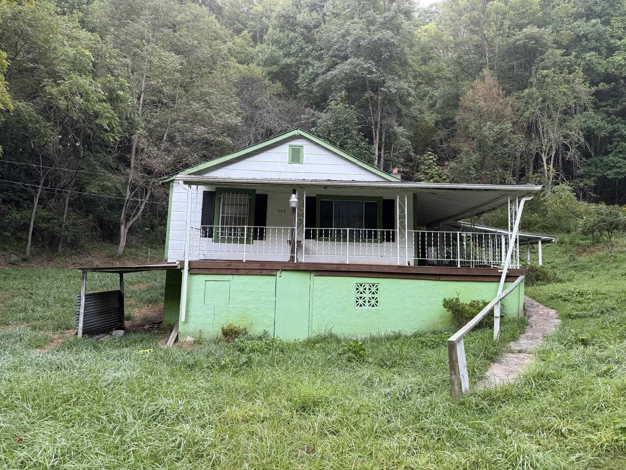549 Dairy Barn Road Bluefield VA 24605