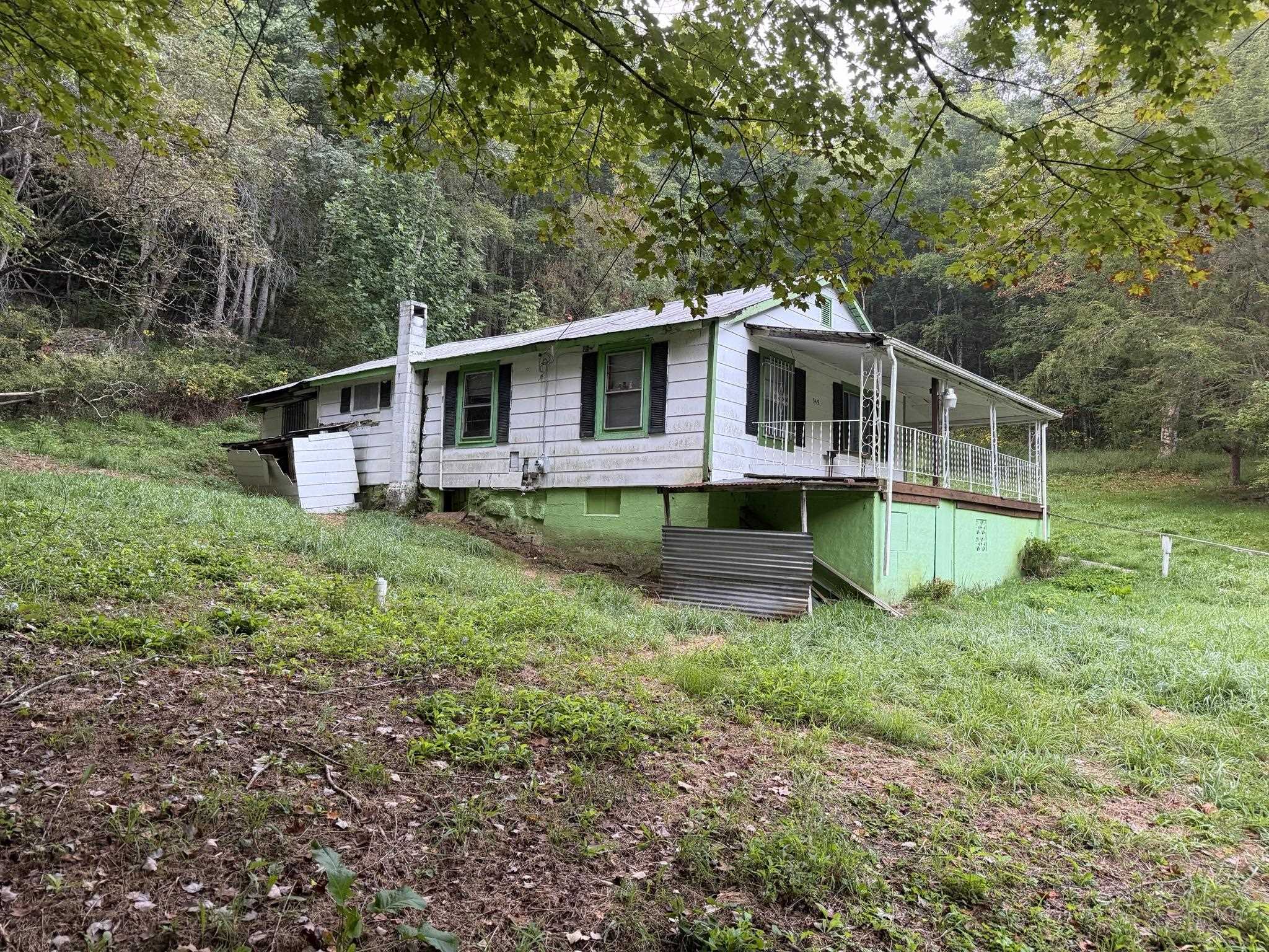 549 Dairy Barn Road Bluefield VA 24605