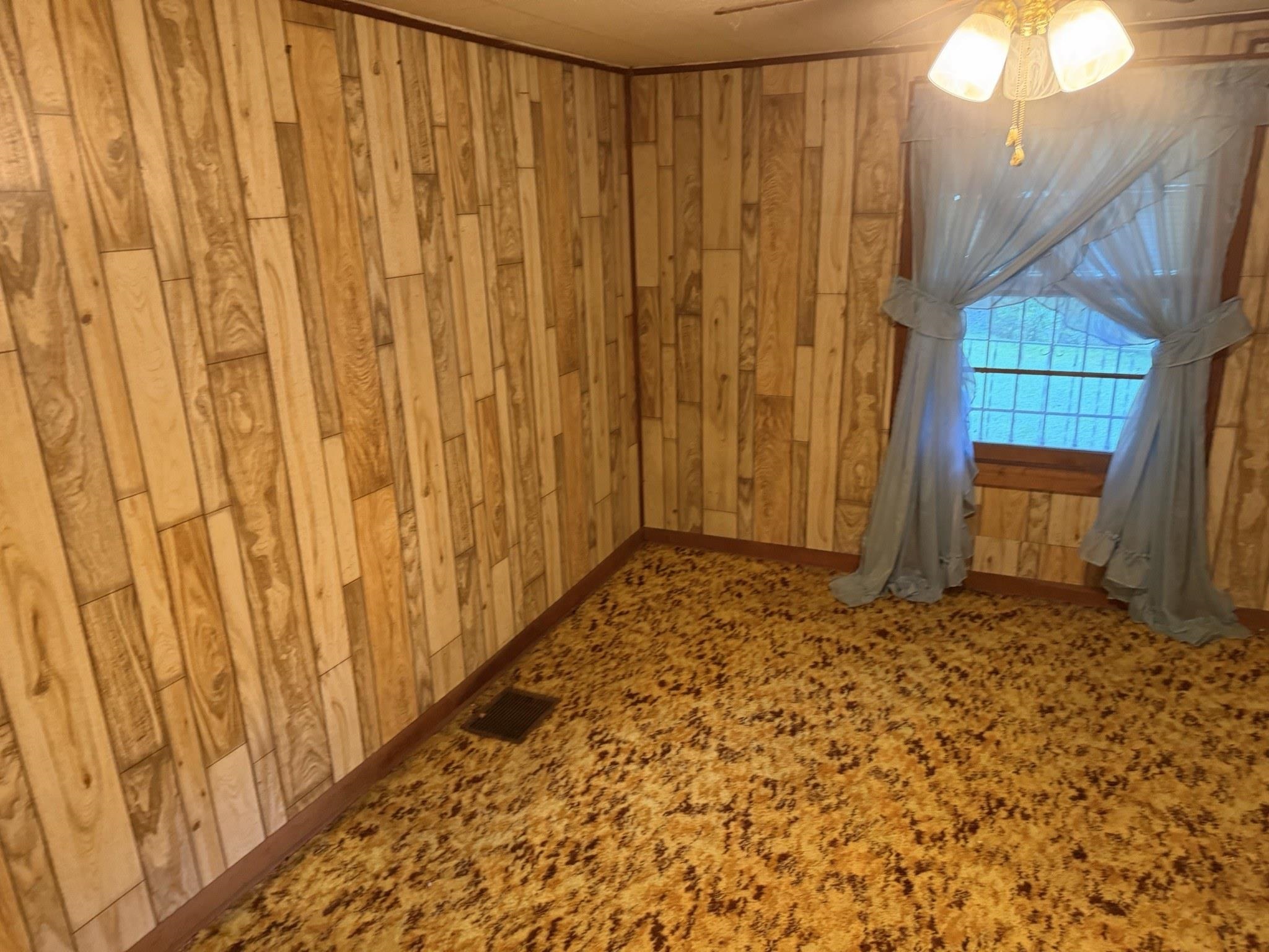 549 Dairy Barn Road Bluefield VA 24605