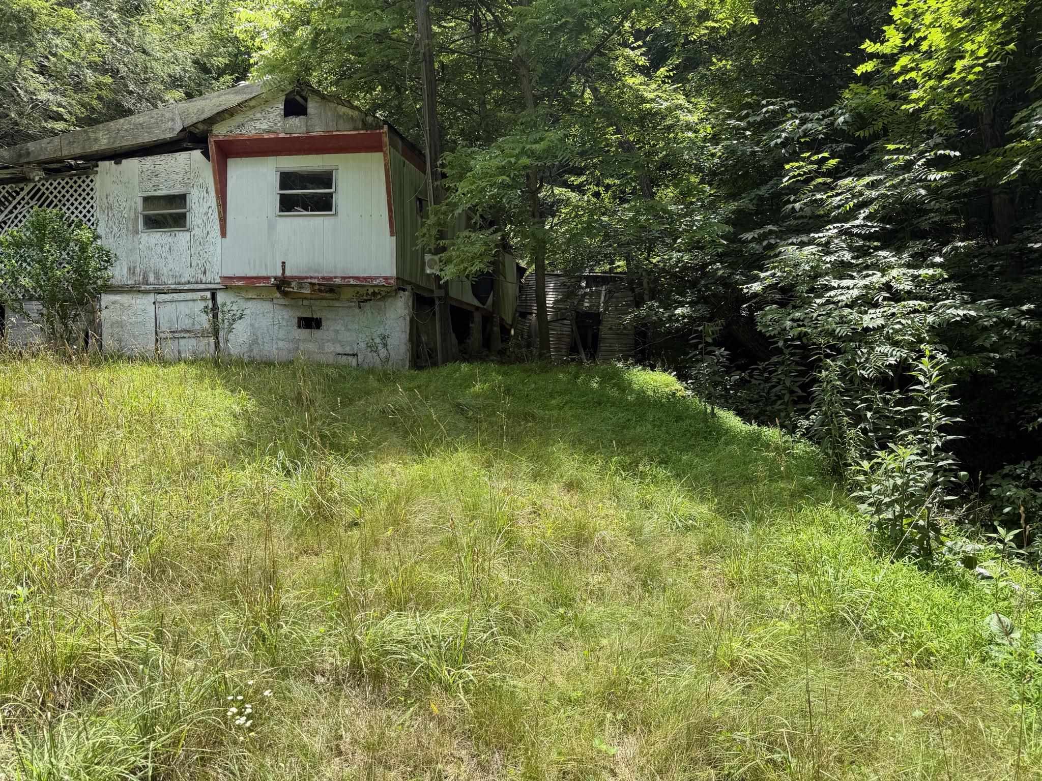 549 Dairy Barn Road Bluefield VA 24605