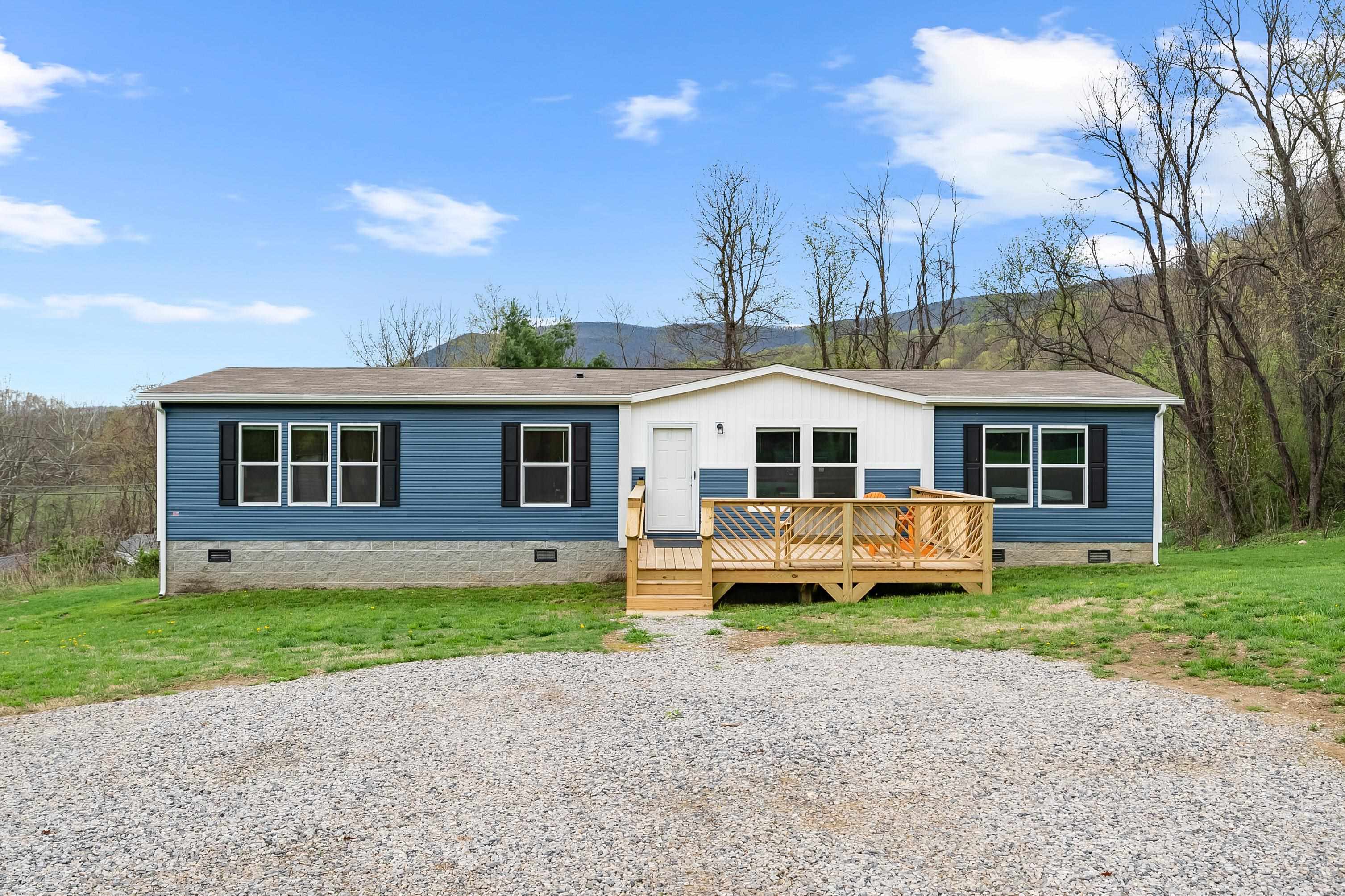 129 Burton Road Narrows VA 24124