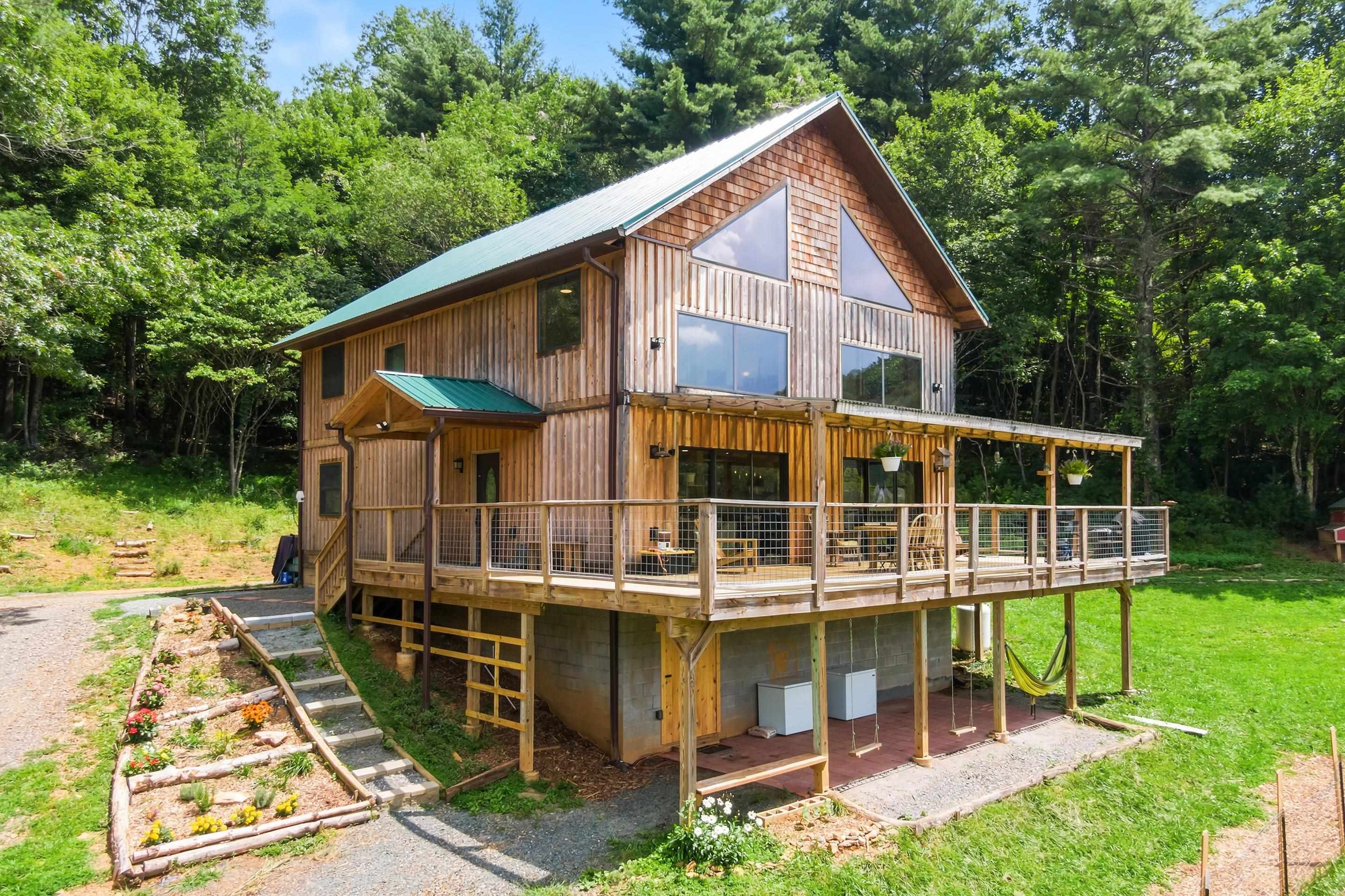 1591 Moles Road SW Willis VA 24380