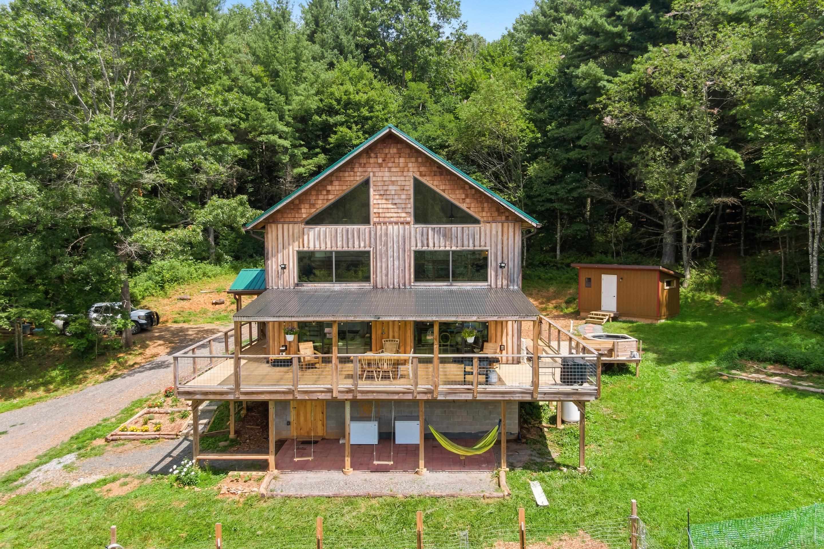 1591 Moles Road SW Willis VA 24380