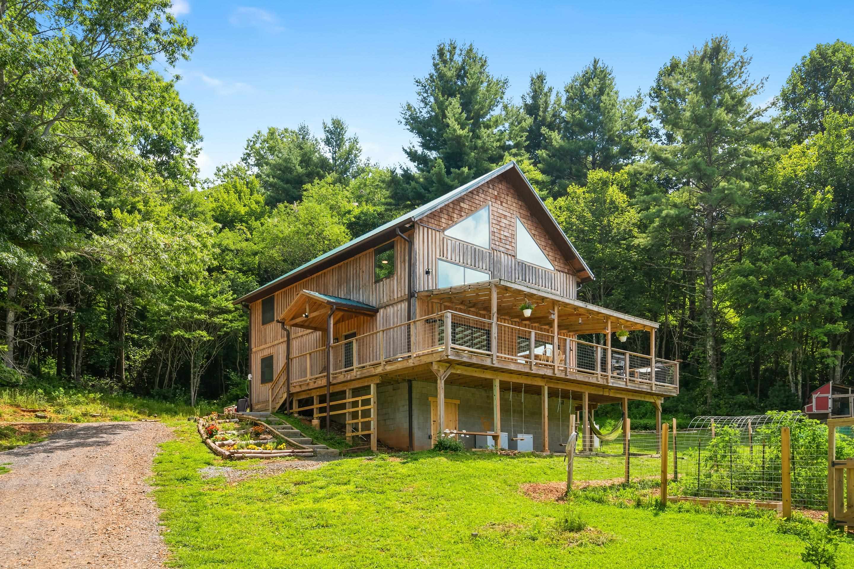 1591 Moles Road SW Willis VA 24380