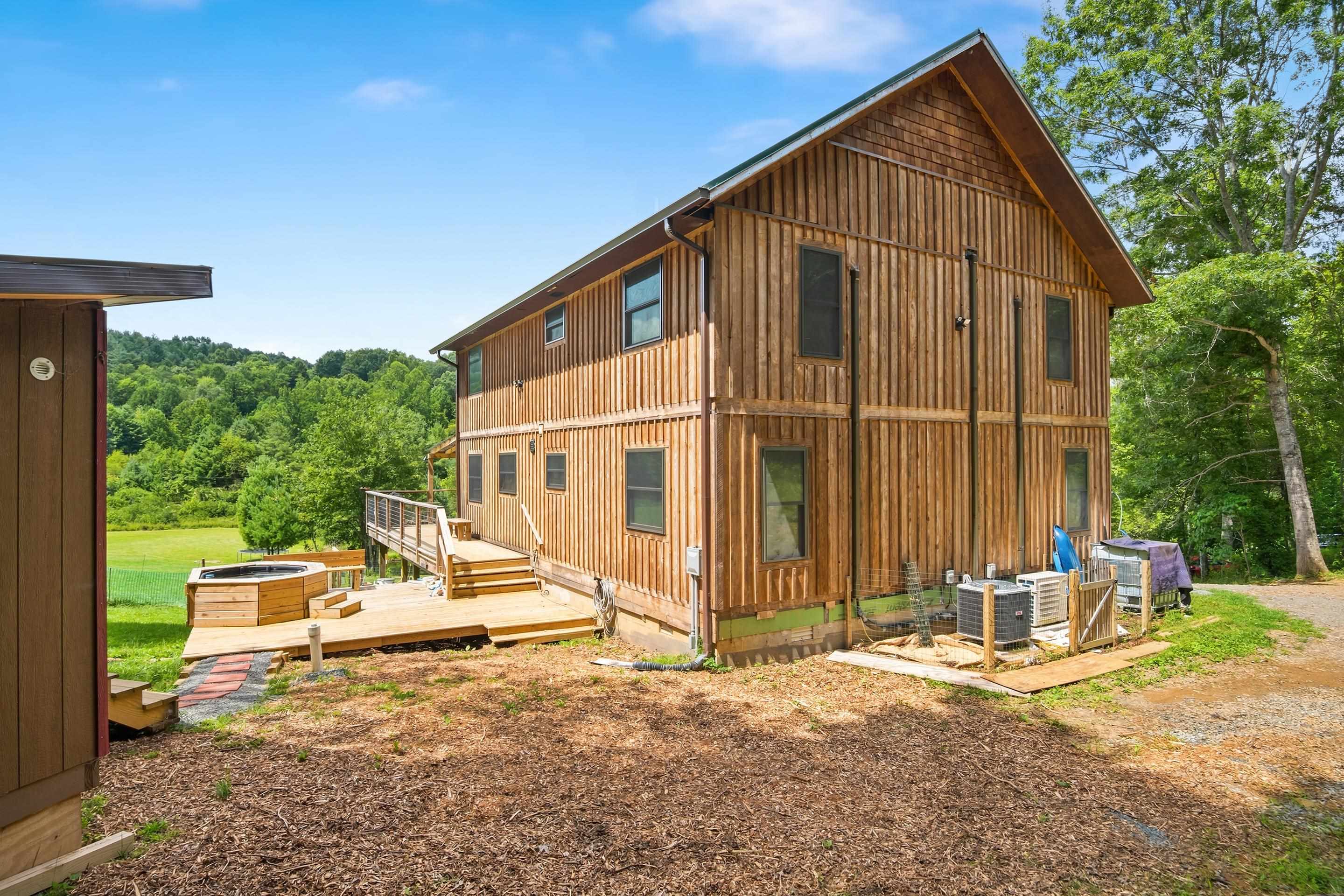 1591 Moles Road SW Willis VA 24380