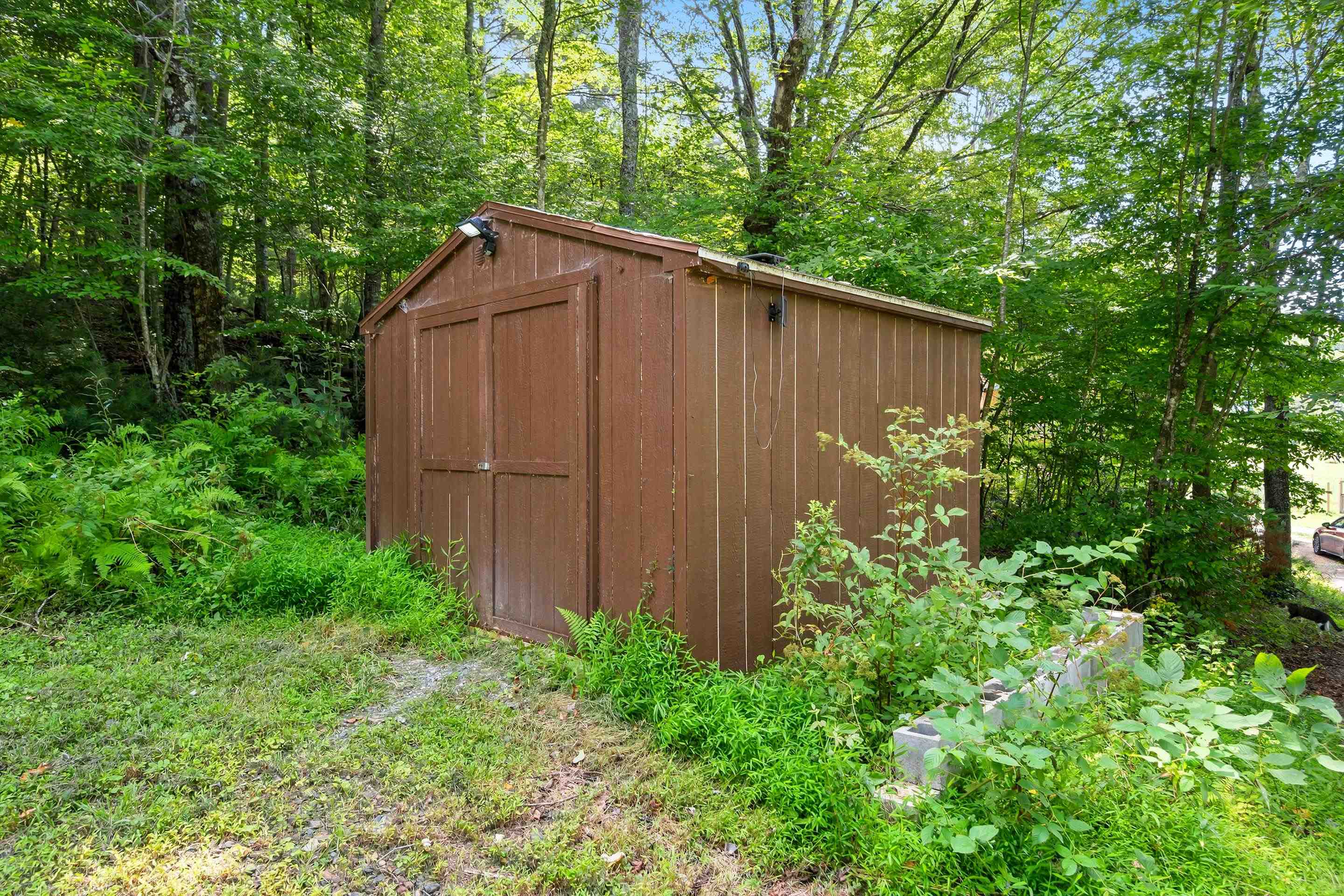 1591 Moles Road SW Willis VA 24380