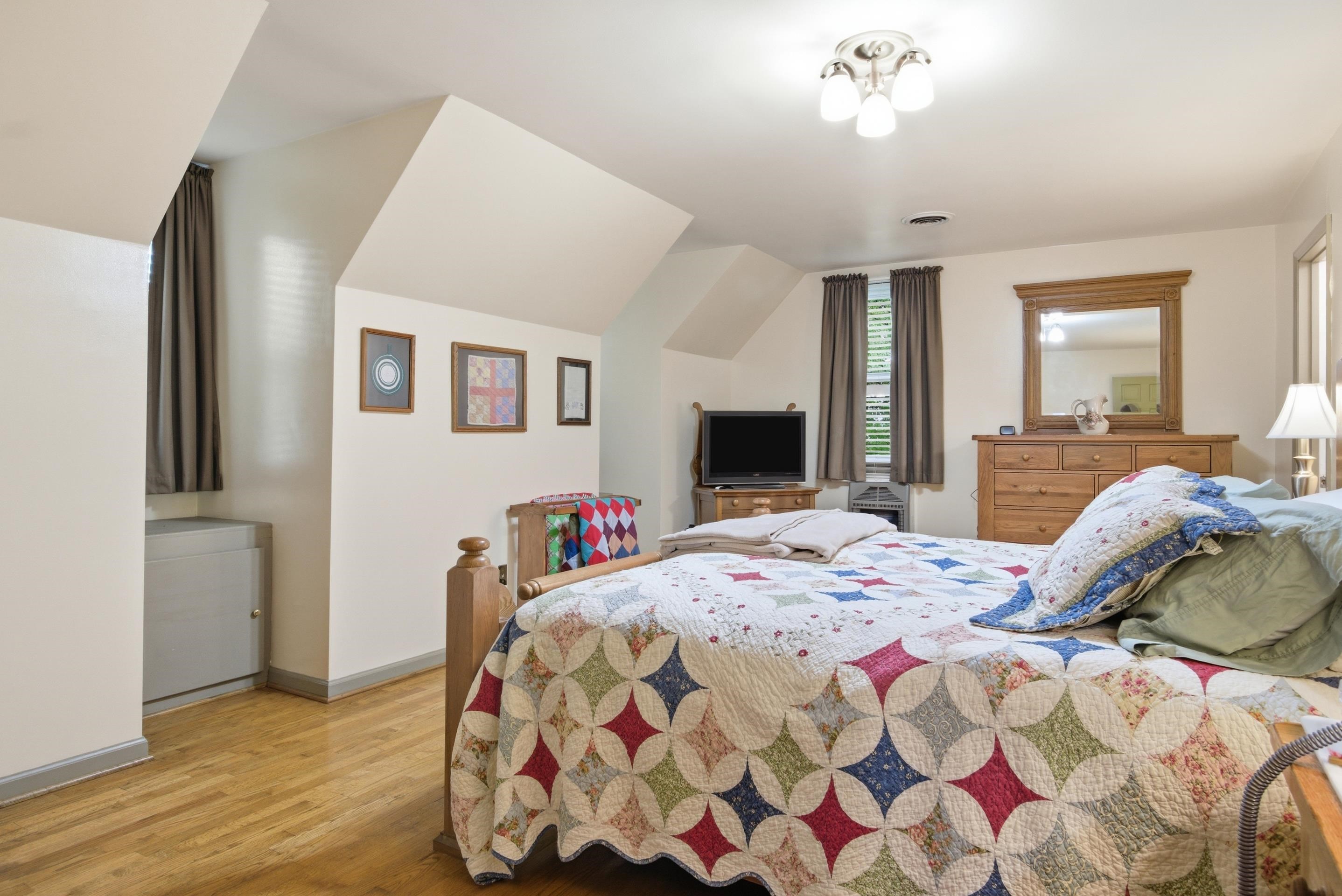 311 Chestnut Street Pearisburg VA 24134