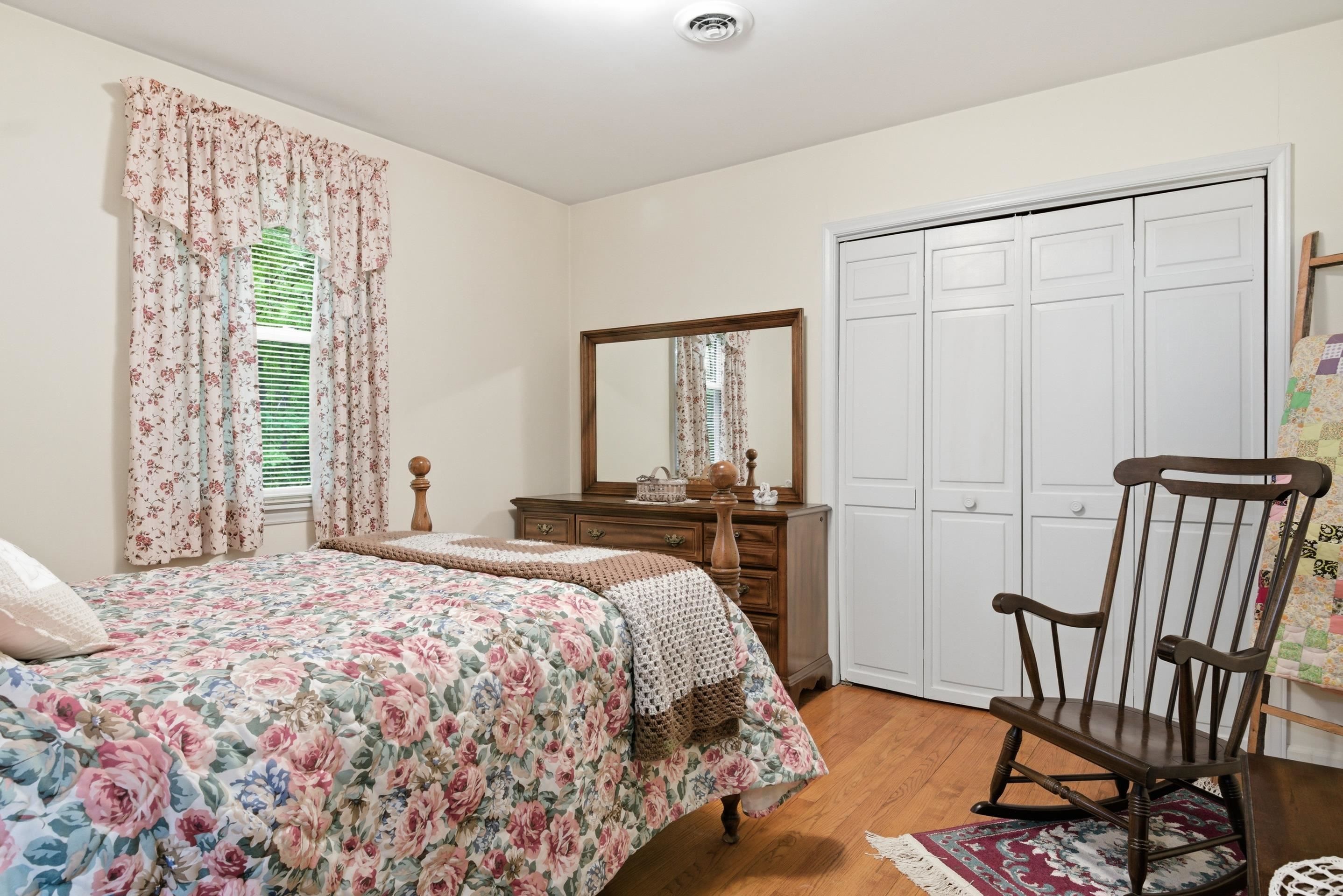 311 Chestnut Street Pearisburg VA 24134