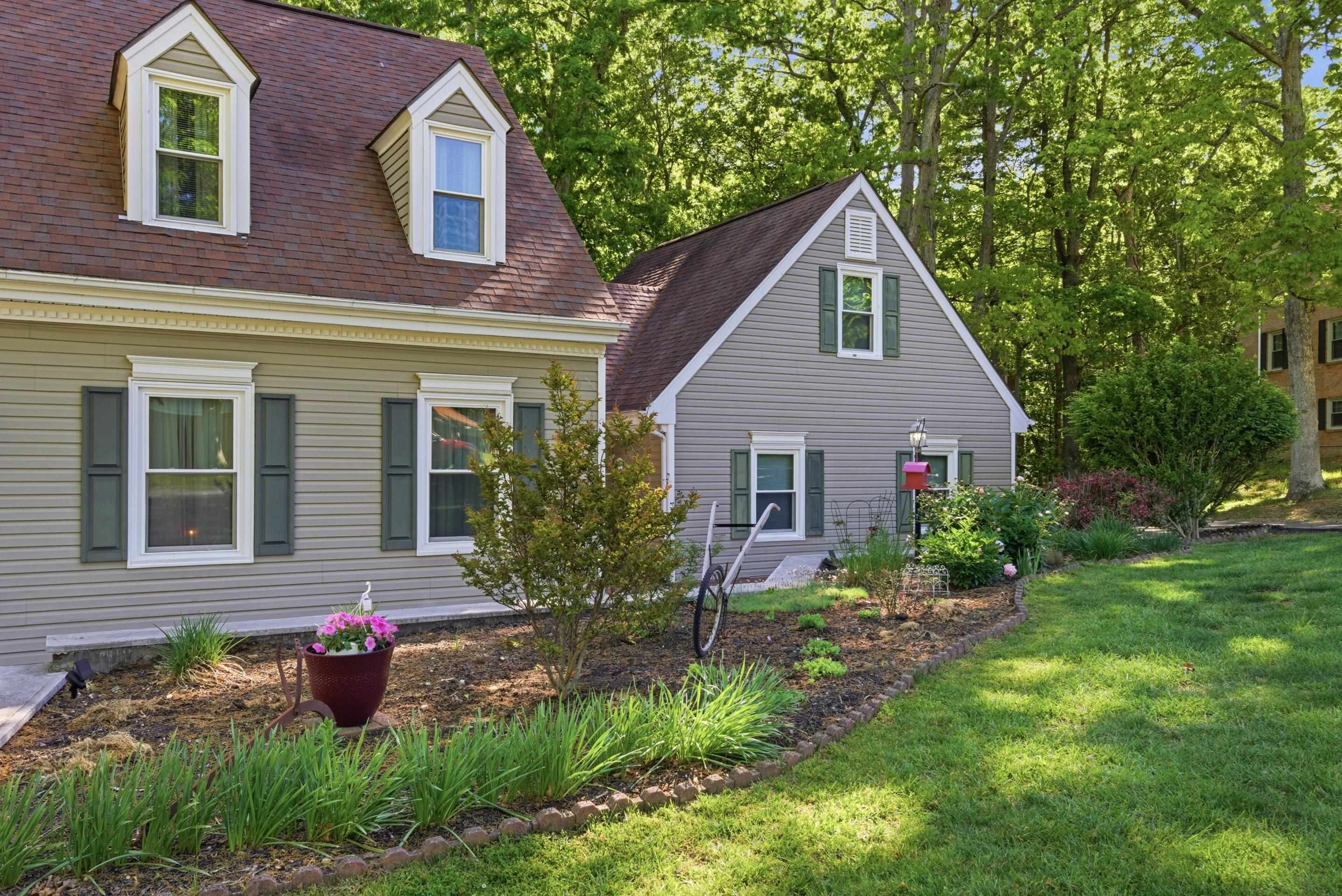 311 Chestnut Street Pearisburg VA 24134