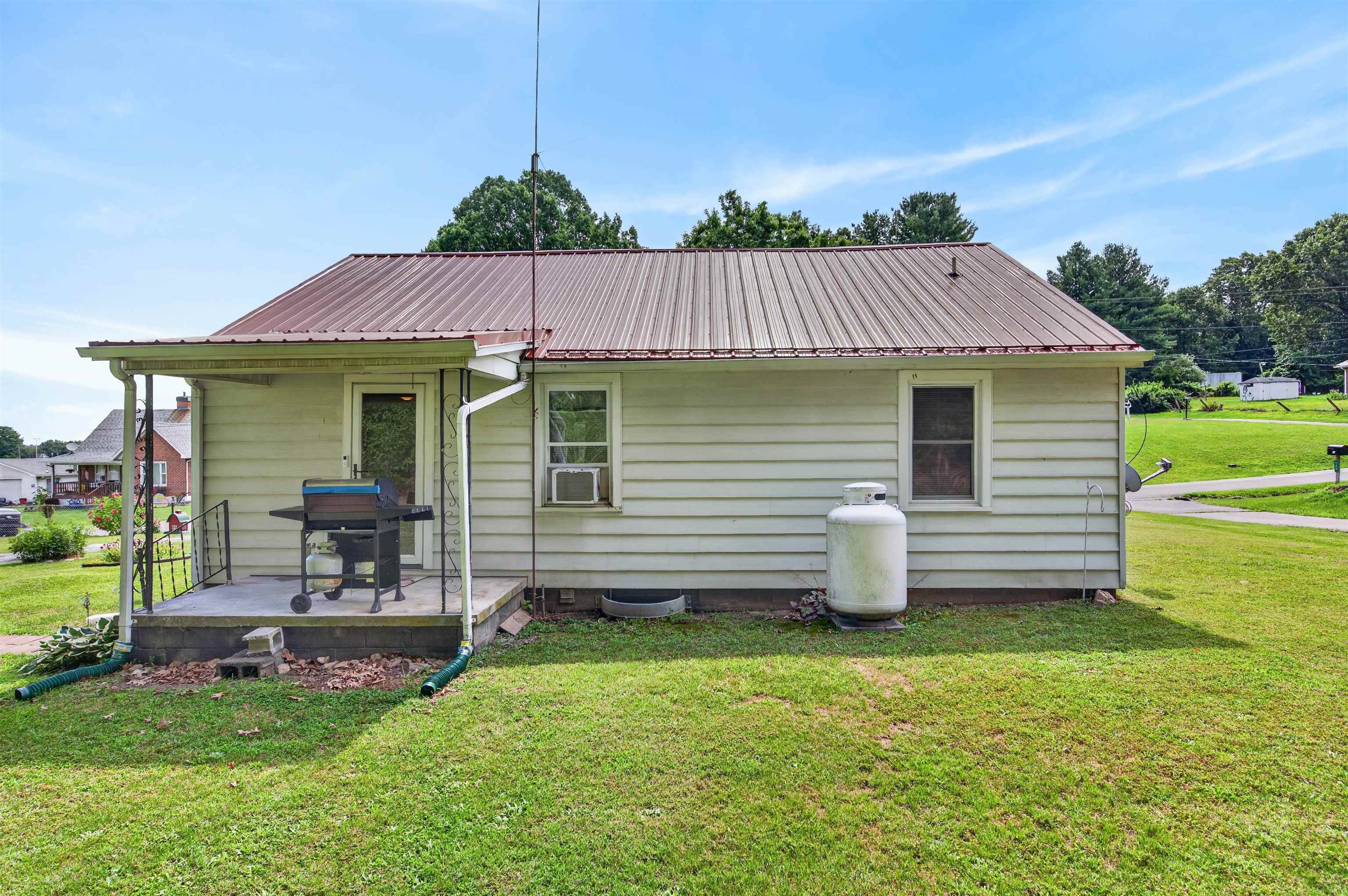165 Blue Sky Drive Wytheville VA 24382